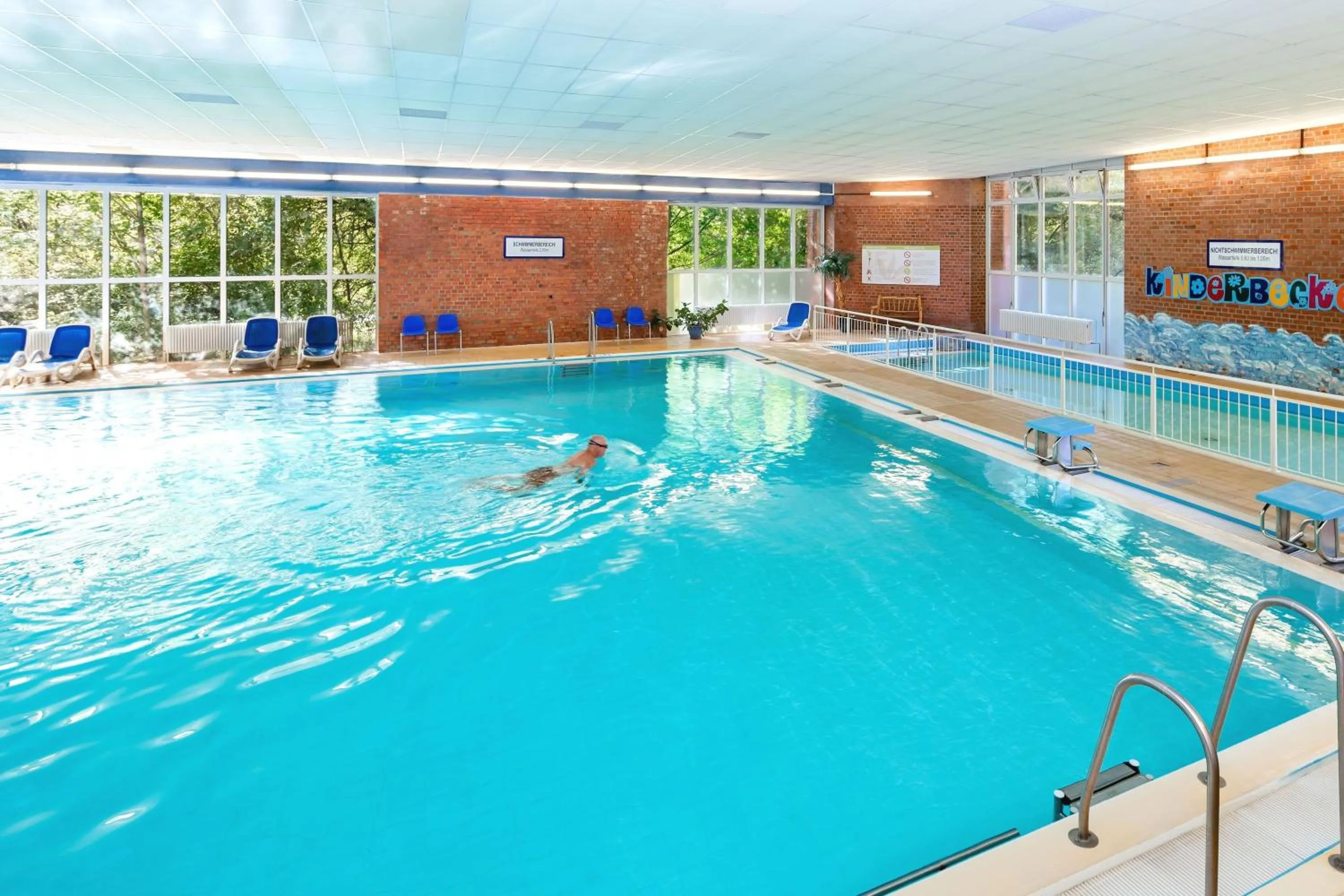 People in AHORN Seehotel Templin