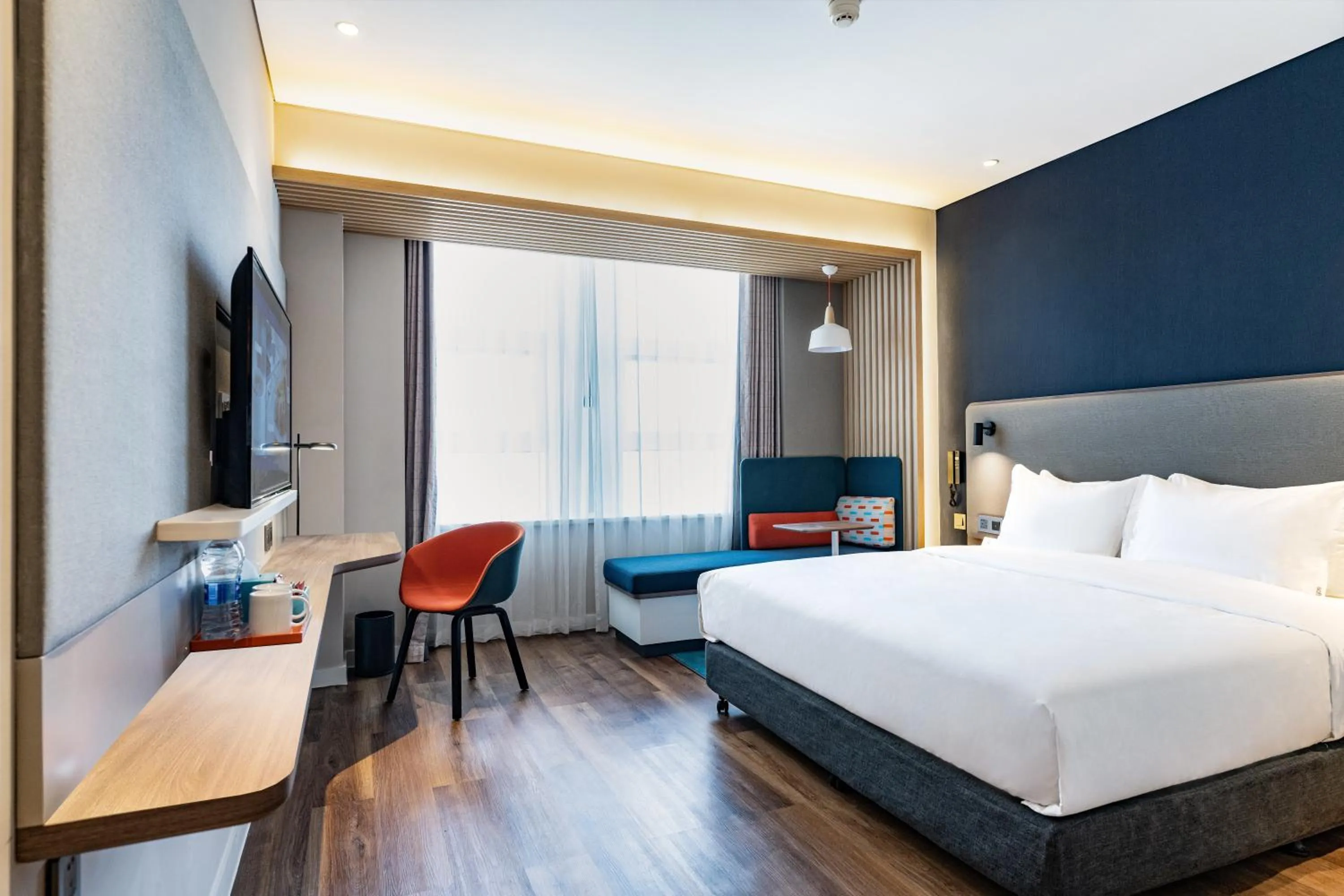 Bed in Holiday Inn Express Urumqi Station by IHG
