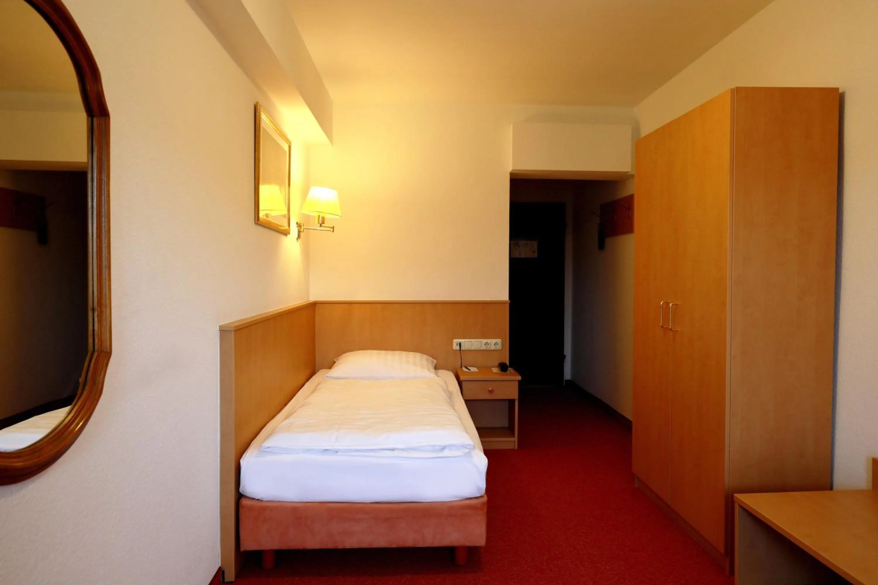 Photo of the whole room, Bed in Mariaweiler Hof