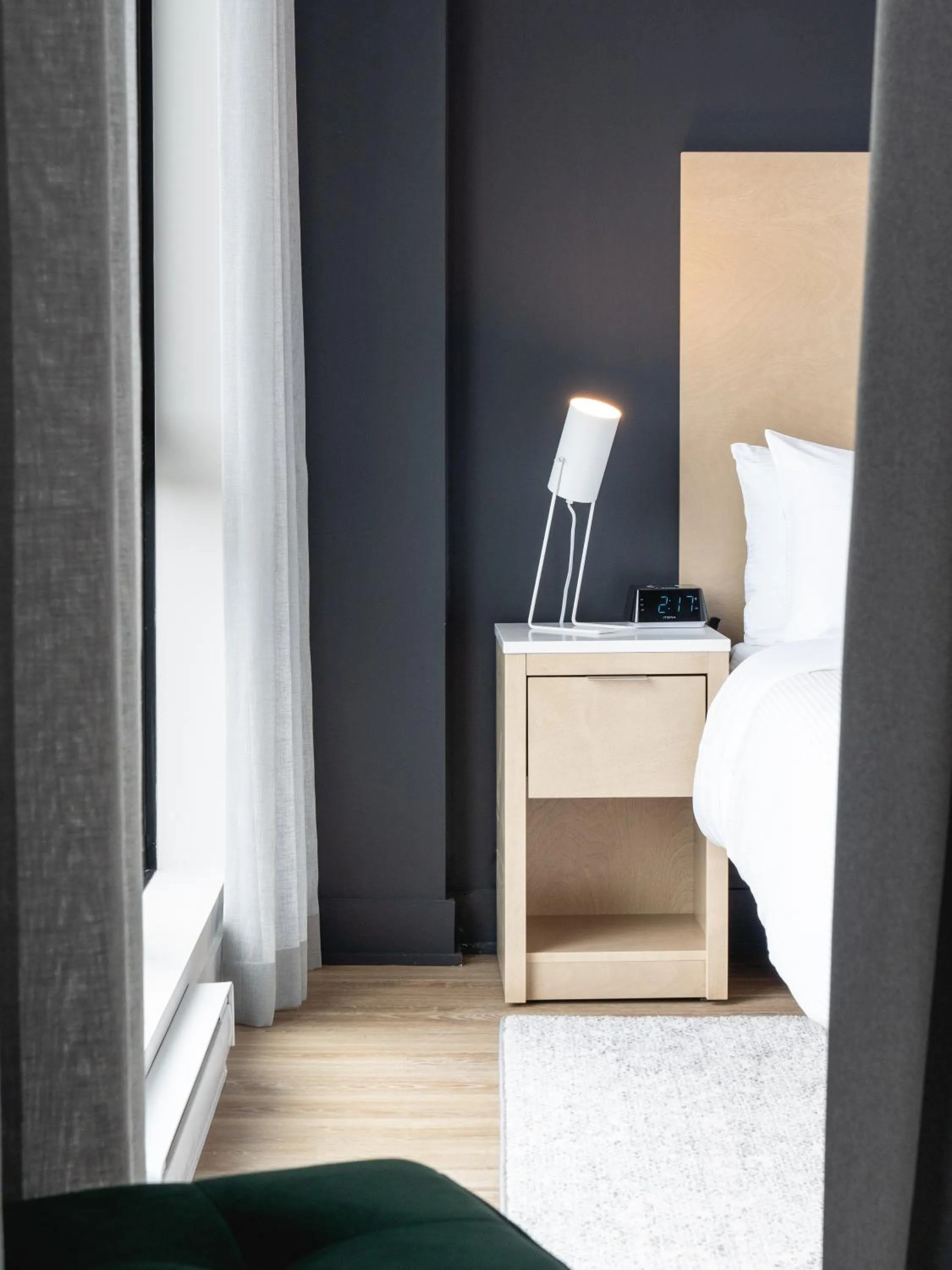 Bedroom, Bed in Griffintown Hôtel