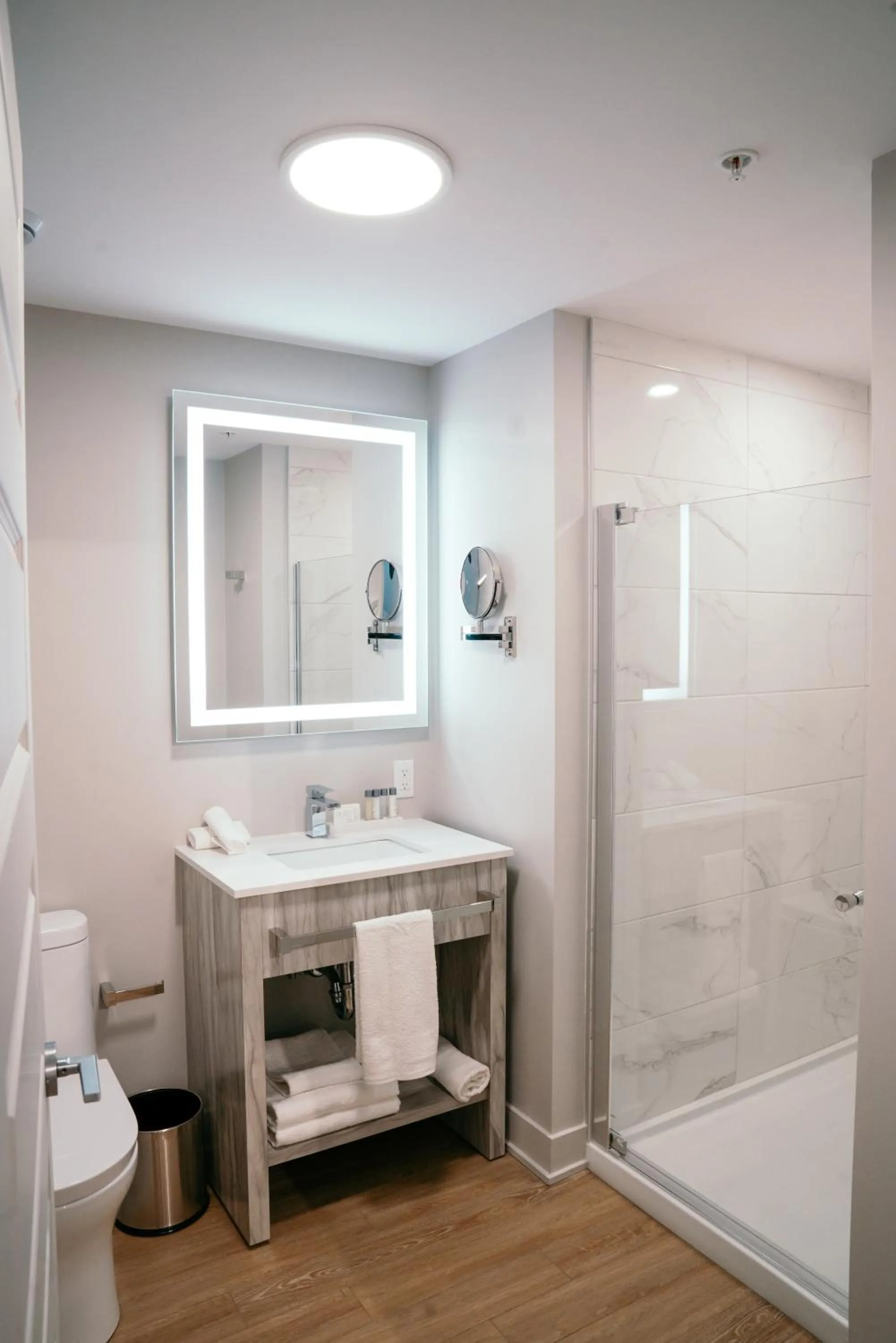 Shower in Griffintown Hôtel