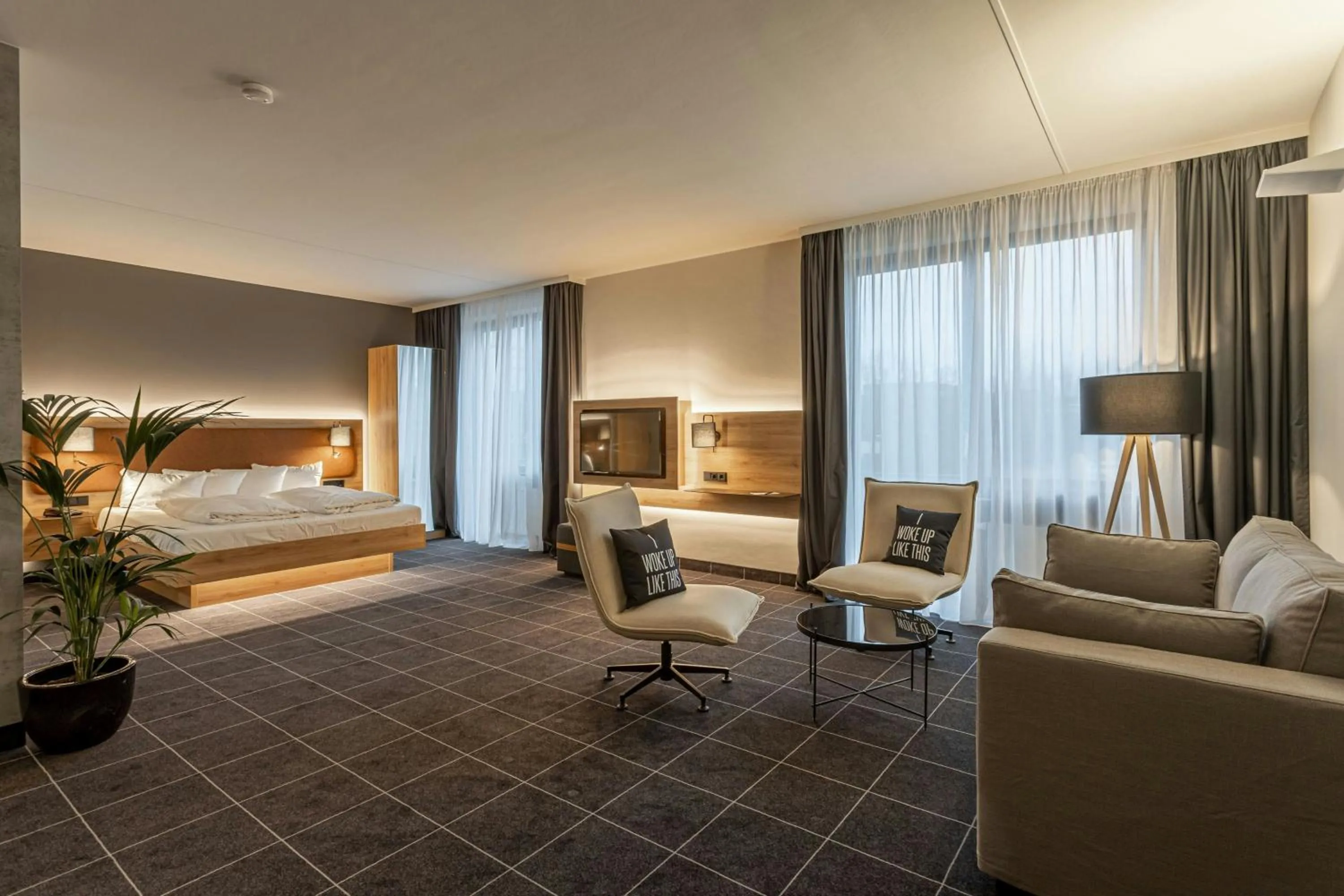Photo of the whole room, Bed in Four Points Flex by Sheraton Ratingen Düsseldorf Airport