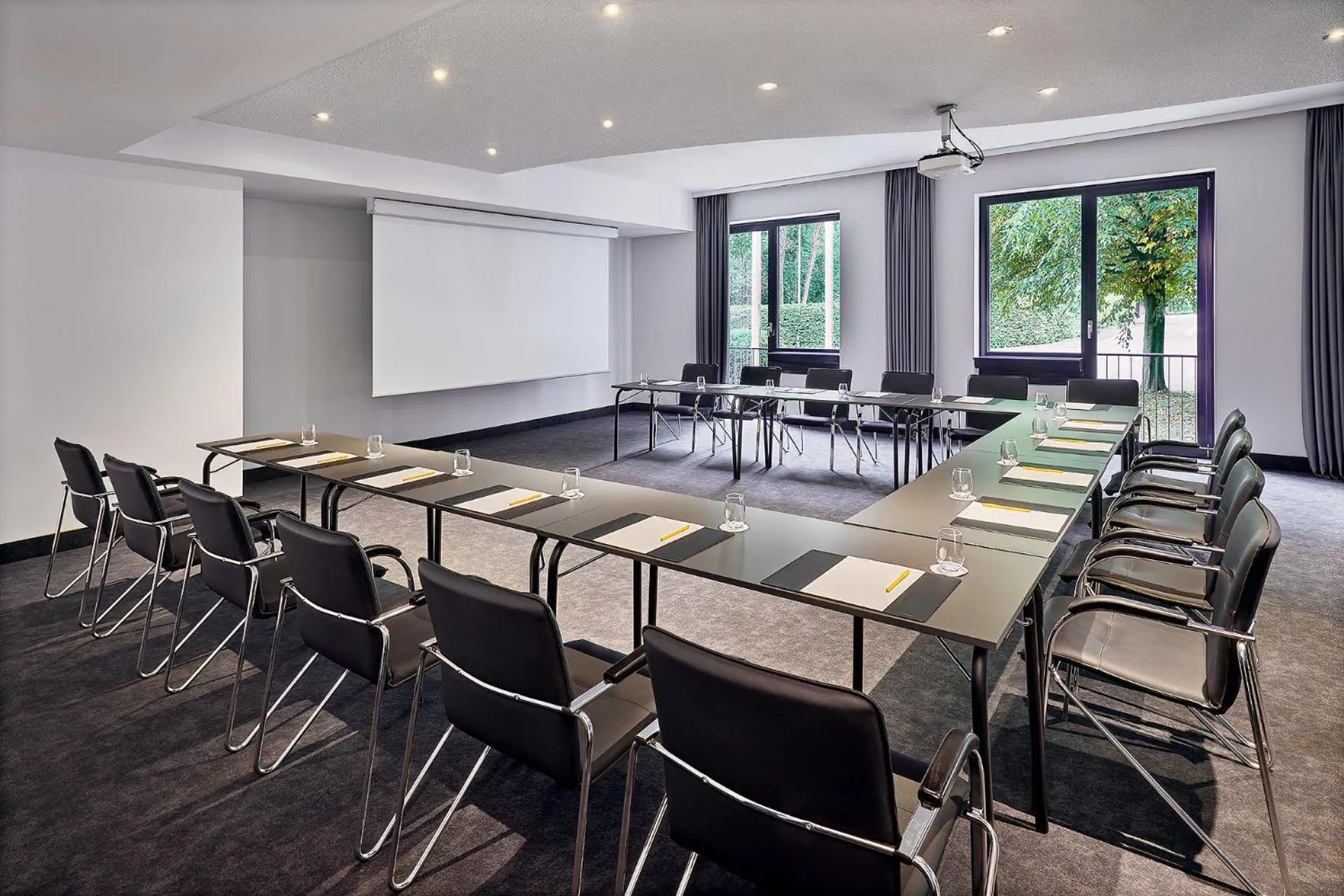 Meeting/conference room in Four Points Flex by Sheraton Ratingen Düsseldorf Airport