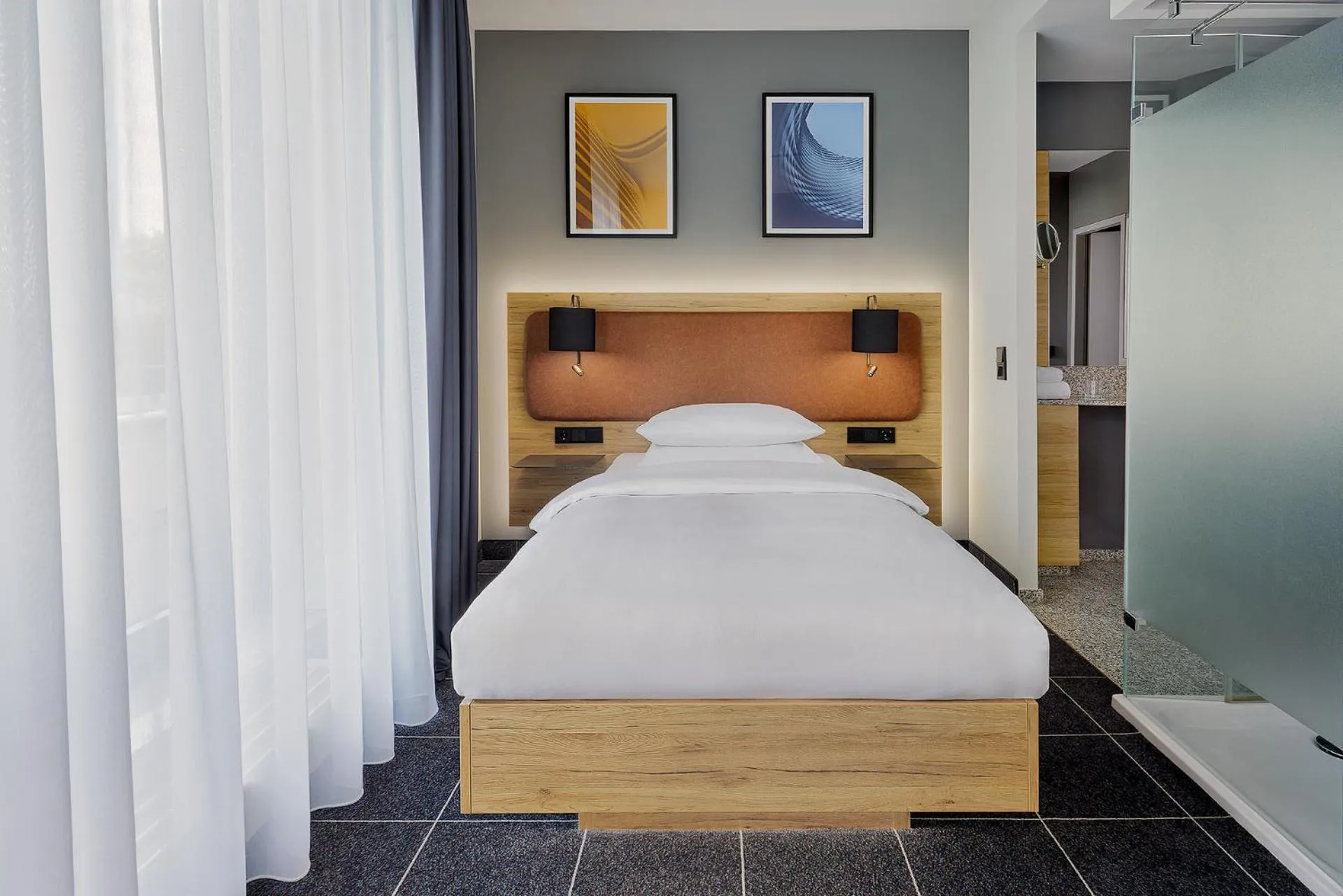 Bedroom, Bed in Four Points Flex by Sheraton Ratingen Düsseldorf Airport