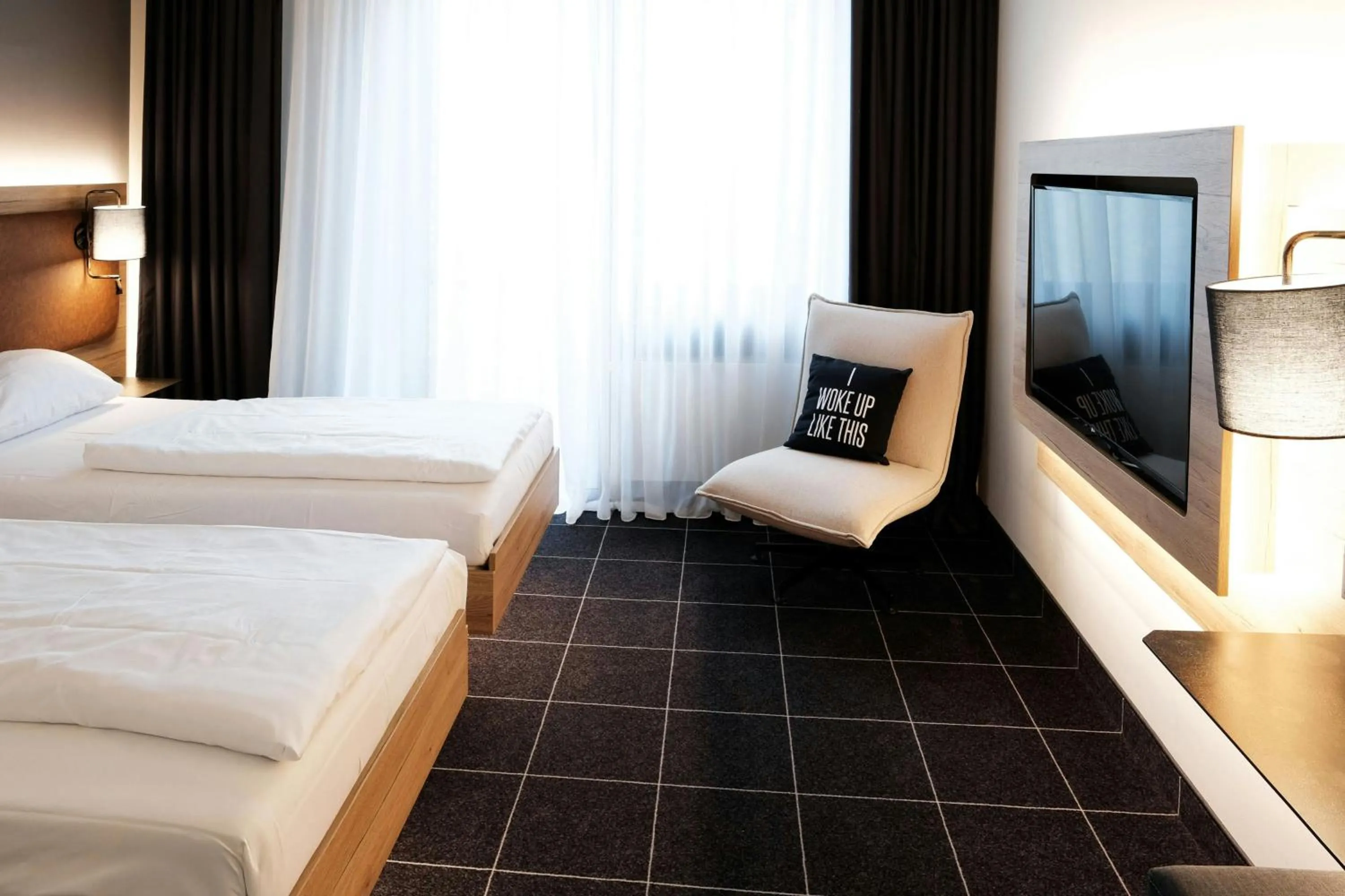 Photo of the whole room, Bed in Four Points Flex by Sheraton Ratingen Düsseldorf Airport