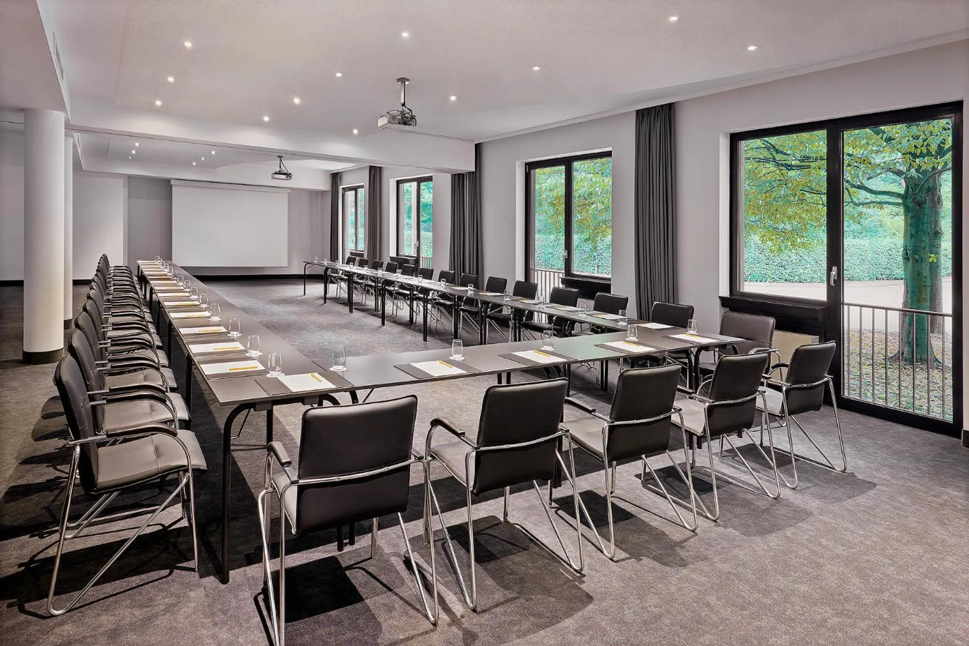Meeting/conference room in Four Points Flex by Sheraton Ratingen Düsseldorf Airport