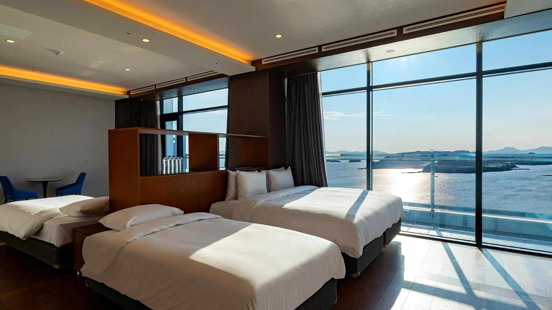 Bed in Hotel JCS Yeosu