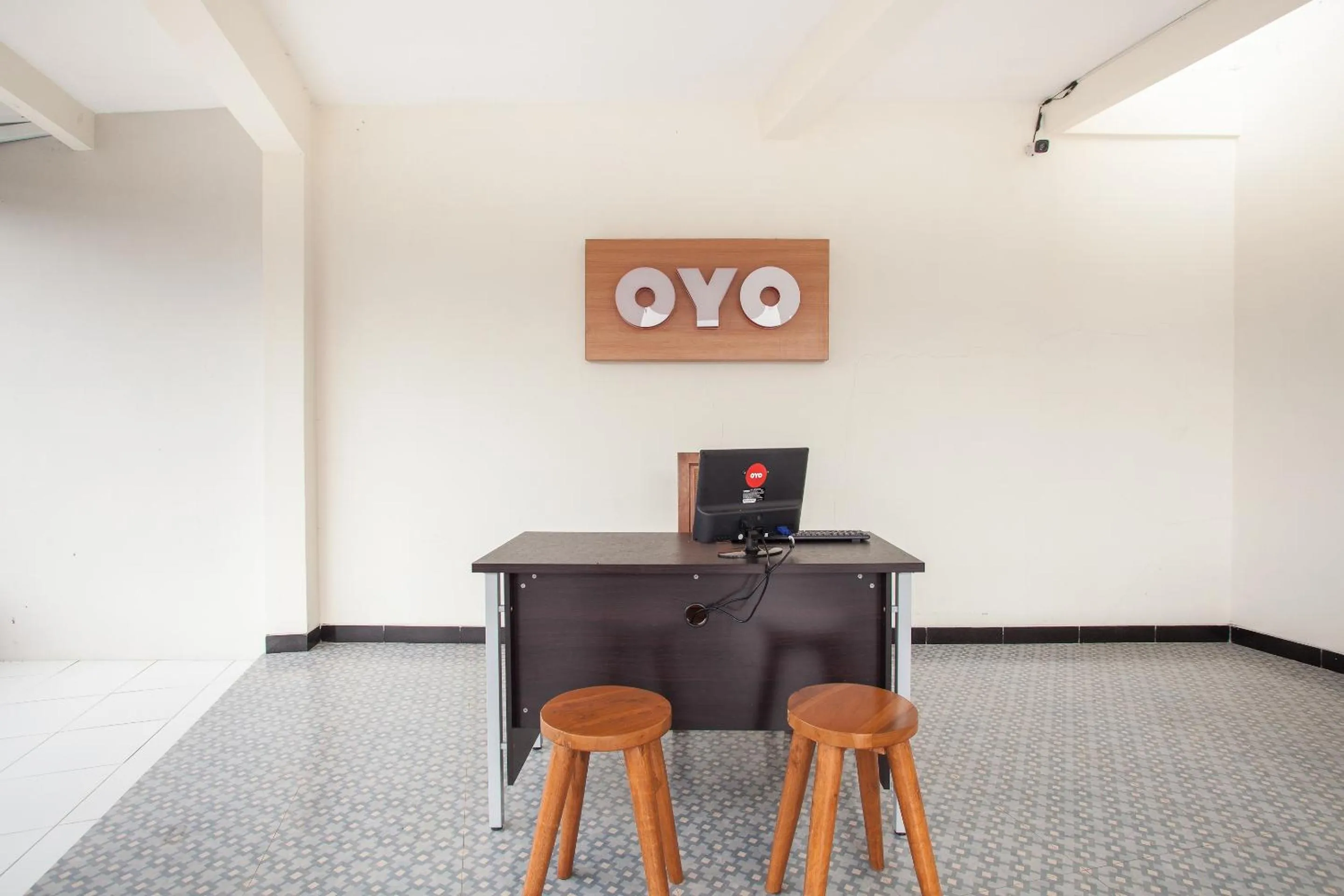 Lobby or reception in Hotel O Cozy Residence Syariah