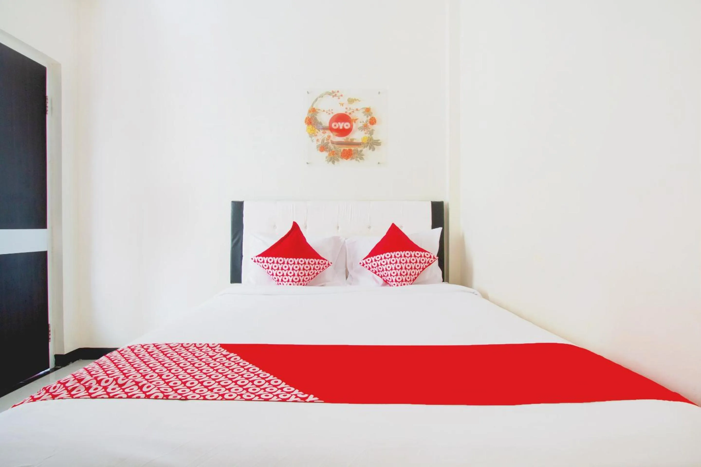 Bedroom, Bed in Hotel O Cozy Residence Syariah