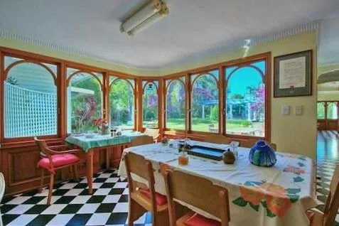 Melville House Bed and Breakfast