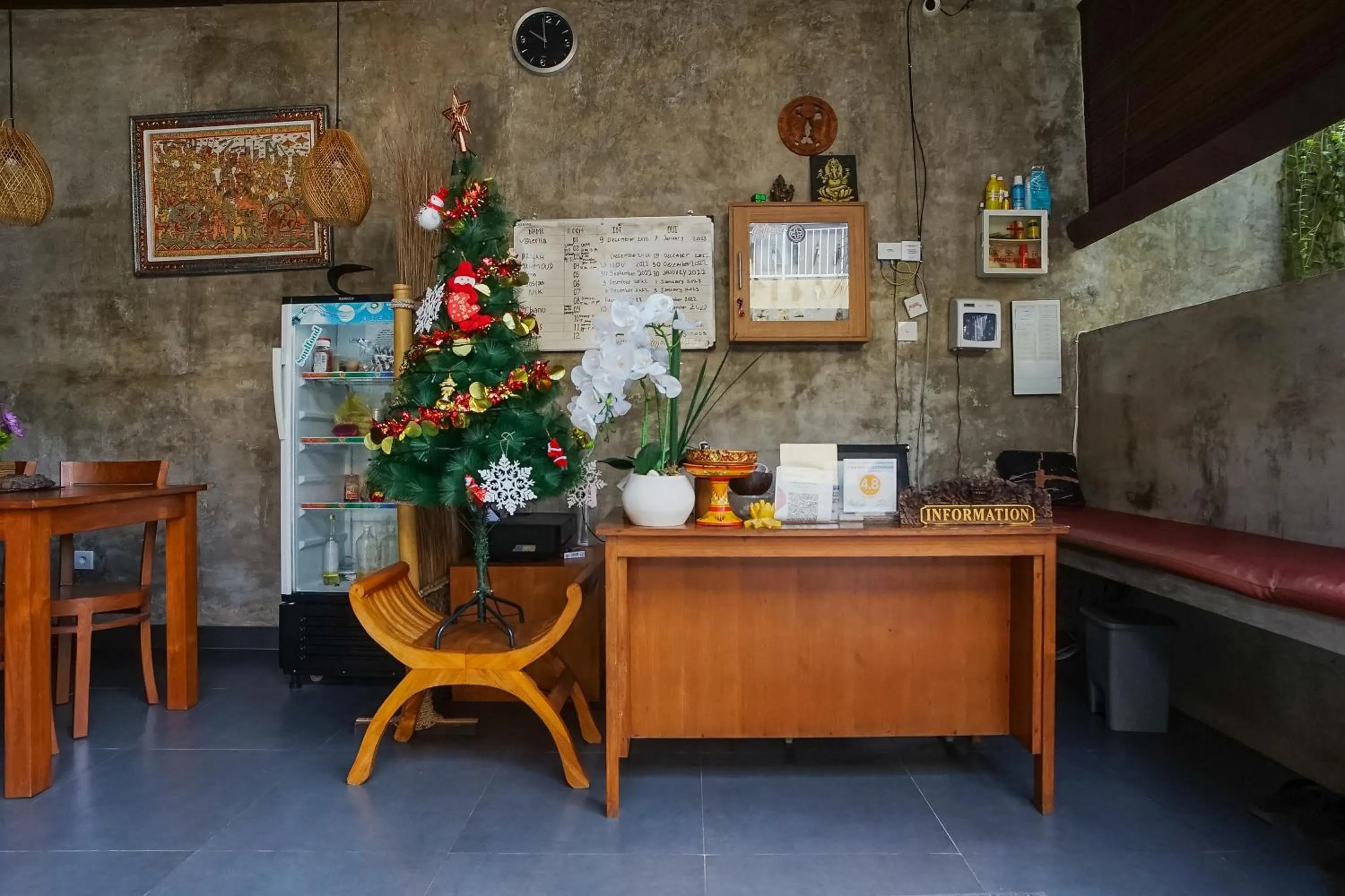 Lobby or reception in D'Meten Guest House Canggu