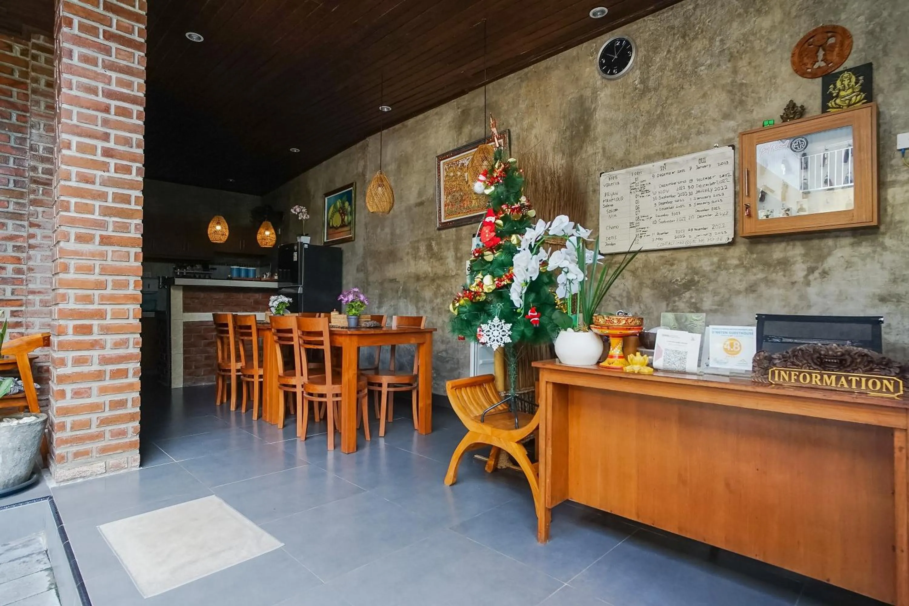 Lobby or reception in D'Meten Guest House Canggu