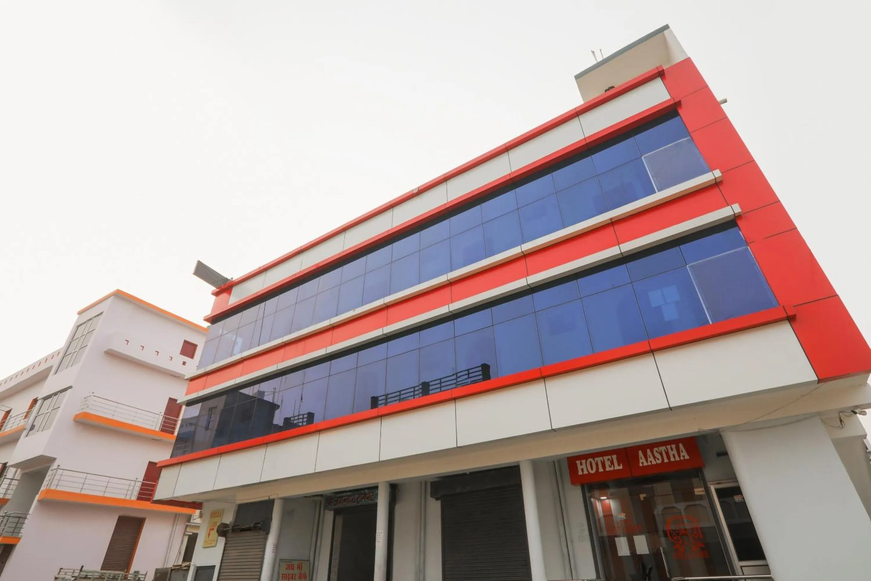 Facade/entrance in Super Hotel O Aastha Near Chaudhary Charan Singh International Airport