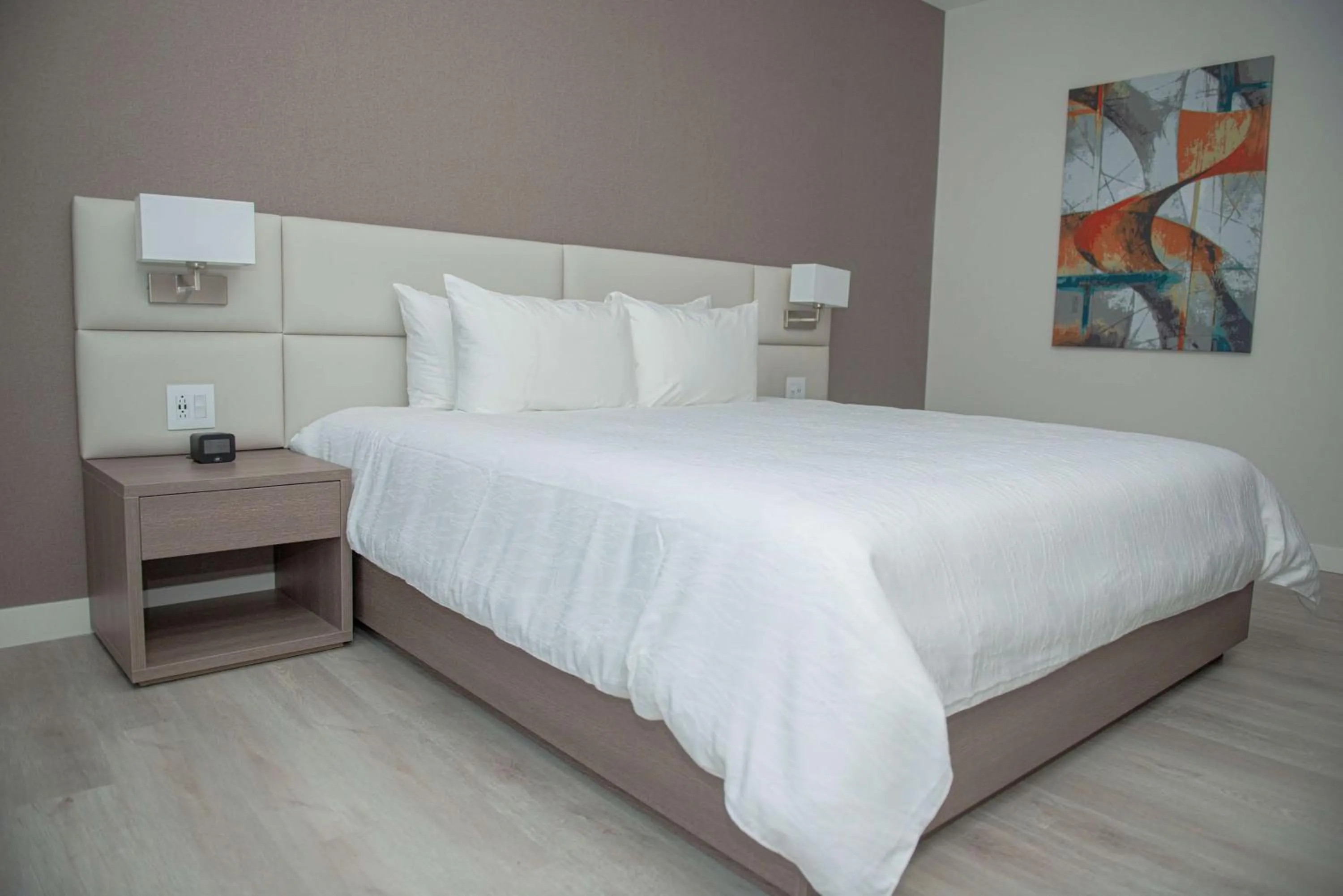 Bed in Hilton Garden Inn Santa Ana, San Jose