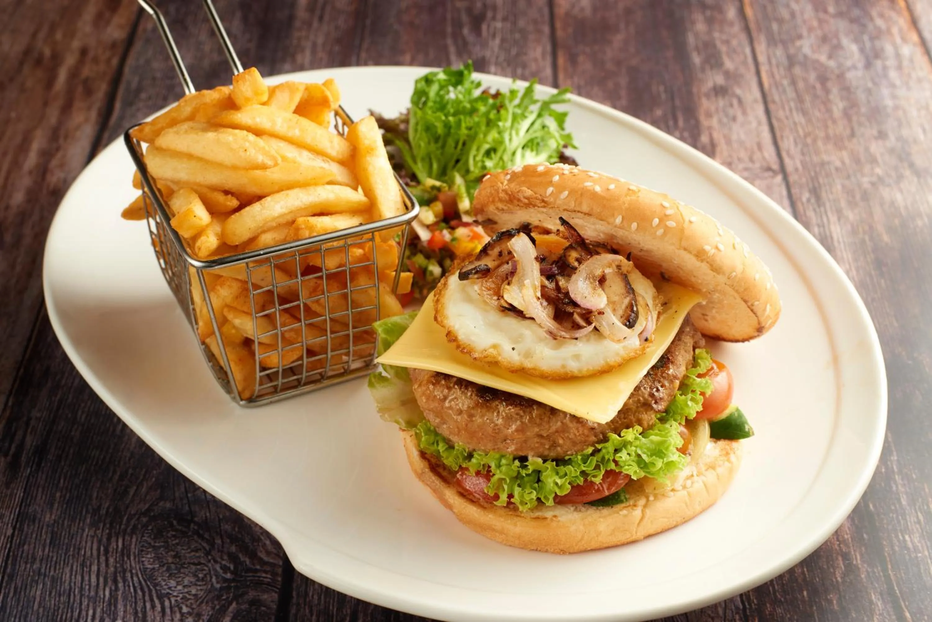 Restaurant/places to eat in Park Inn by Radisson Putrajaya