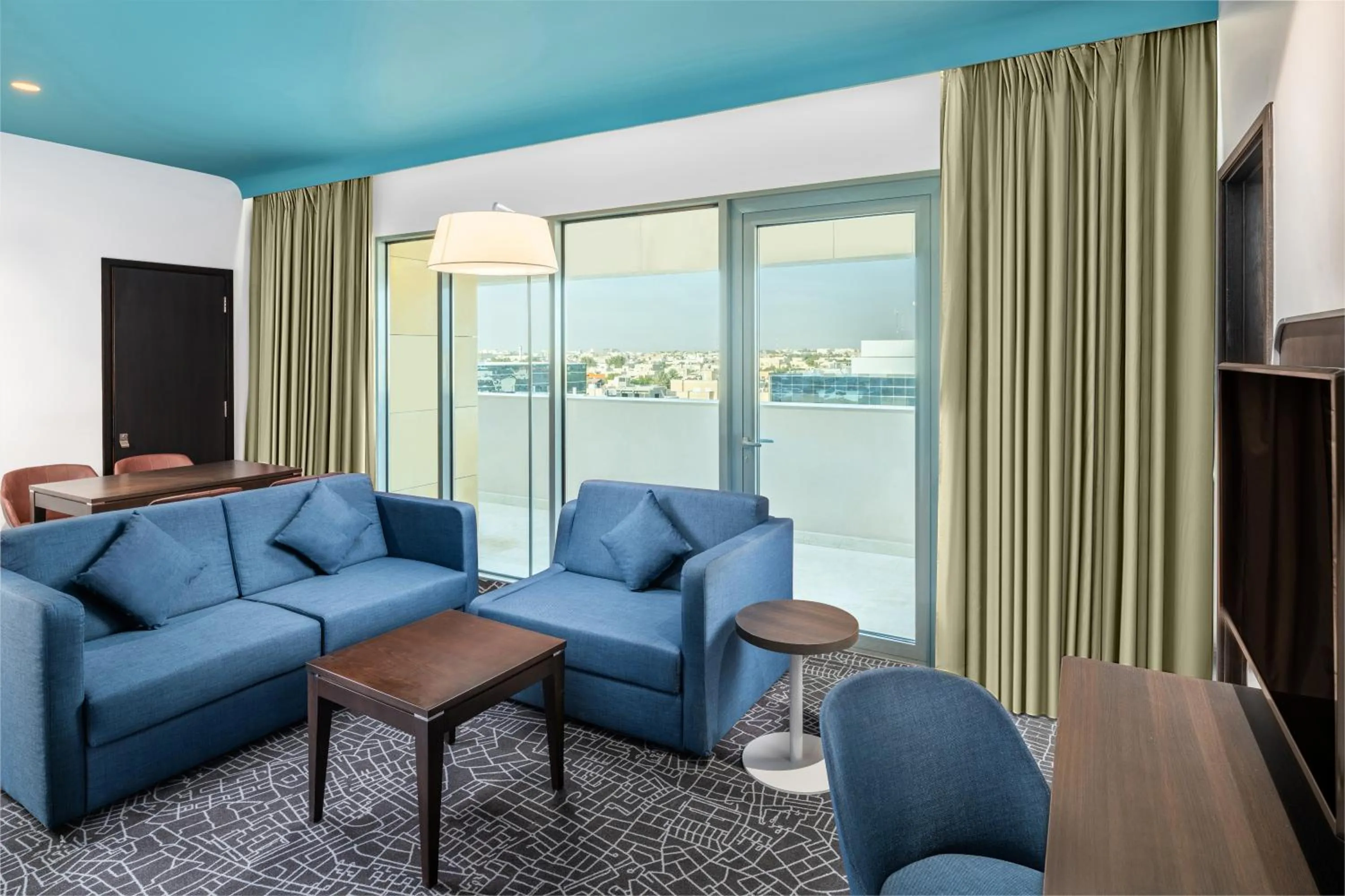 Living room in Park Inn by Radisson, Riyadh