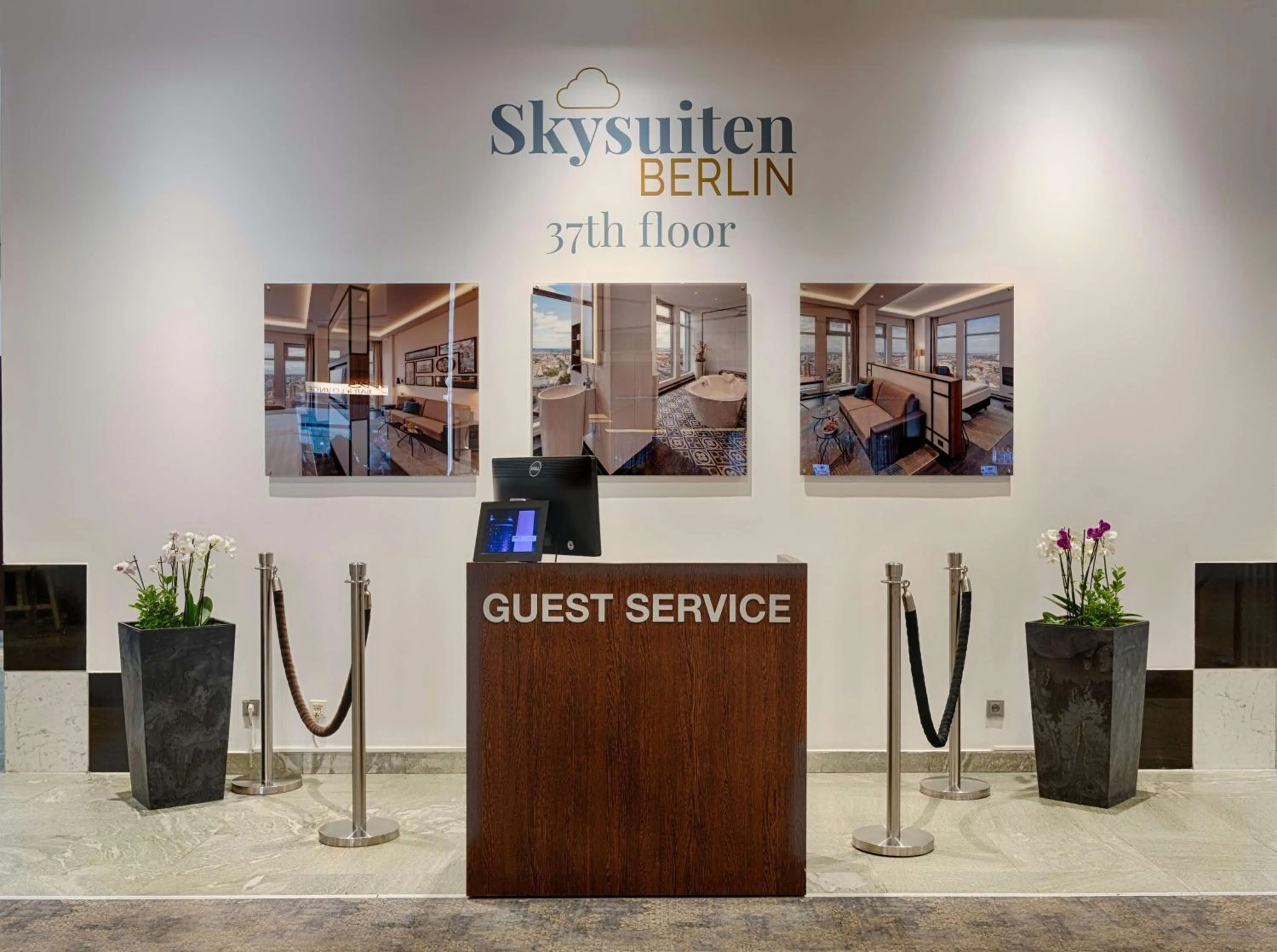 Lobby or reception in Park Inn by Radisson Berlin Alexanderplatz