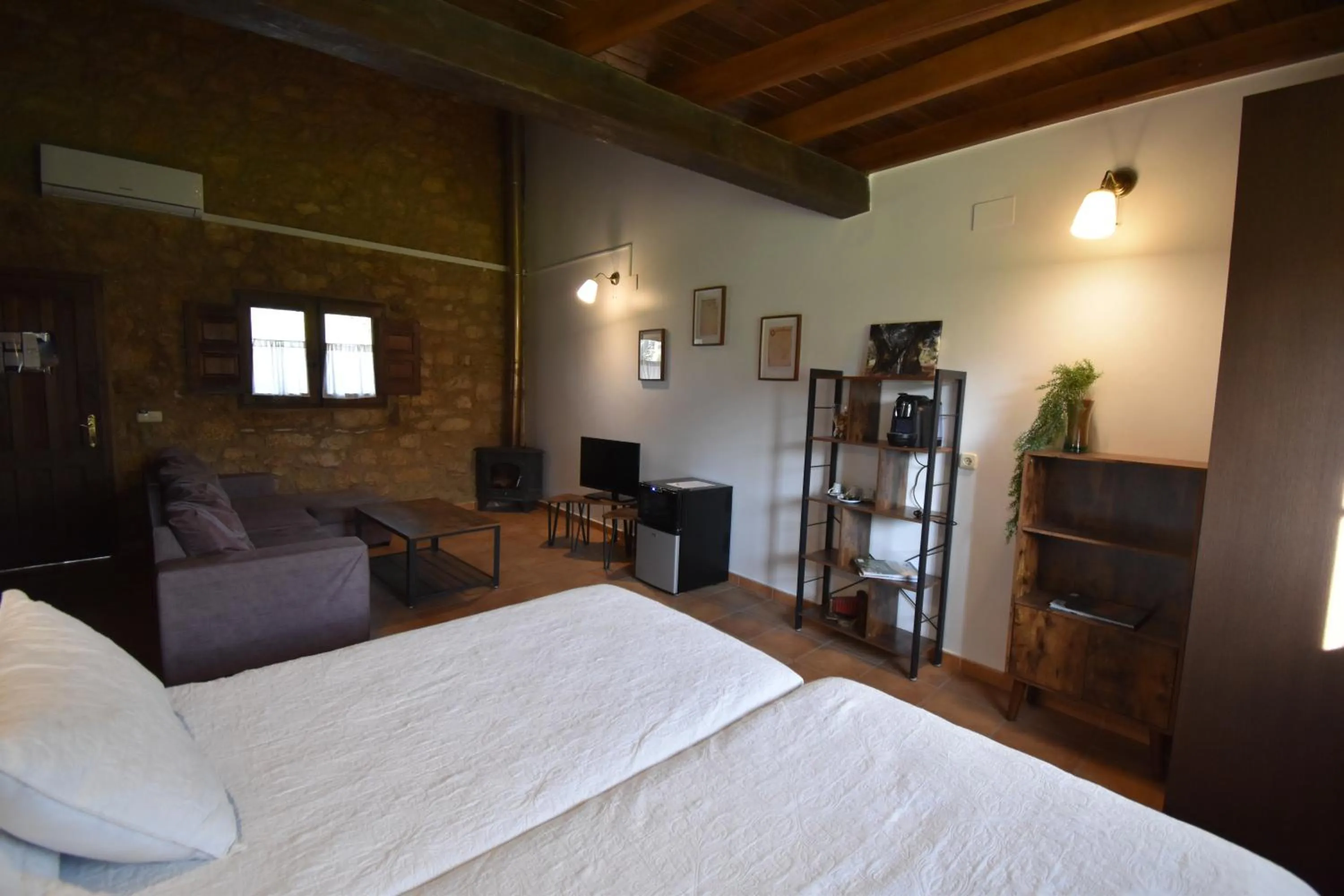 Photo of the whole room, Bed in HOTEL RURAL A VELHA FABRICA