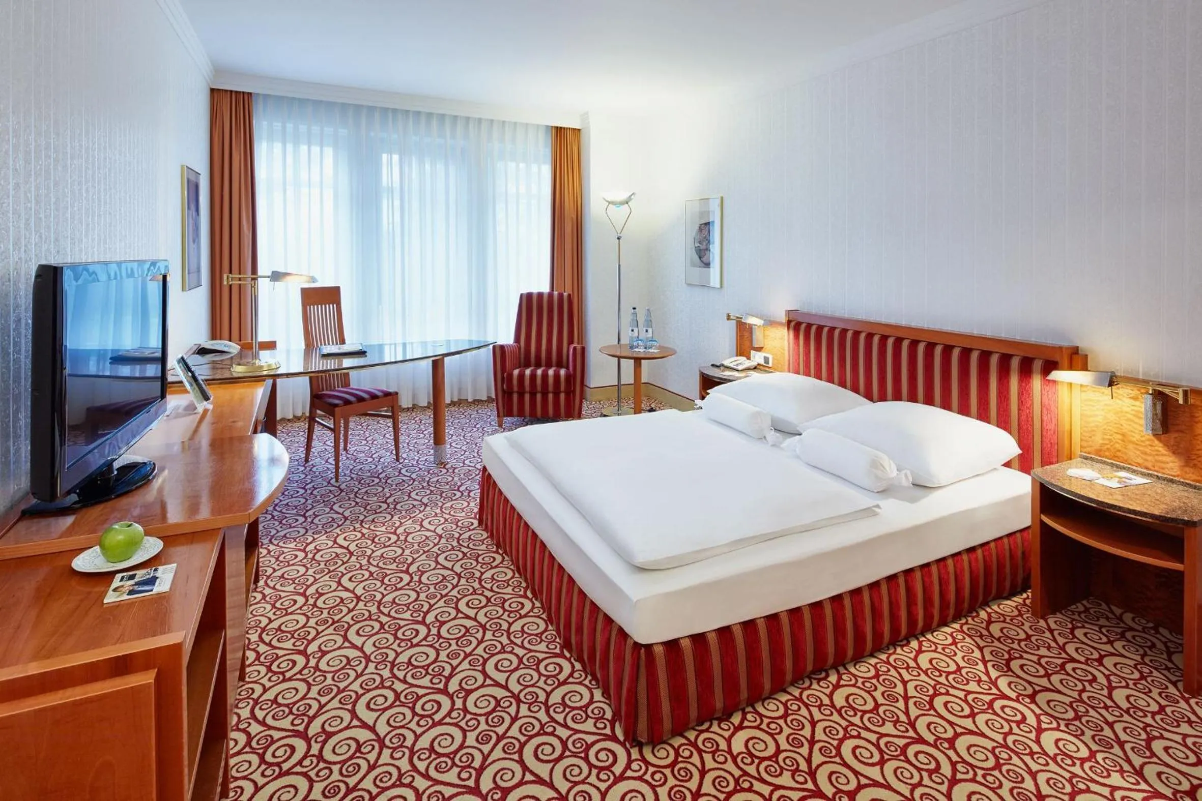 Photo of the whole room, Bed in Dorint Herrenkrug Parkhotel Magdeburg