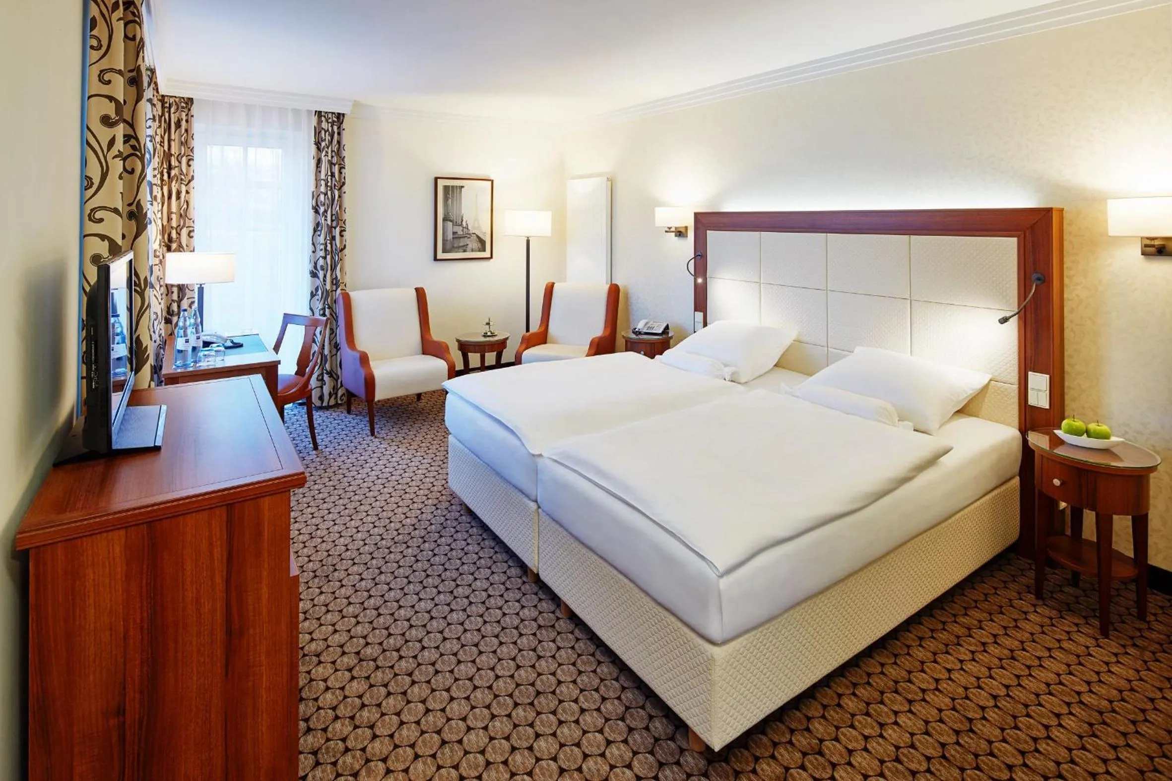 Photo of the whole room, Bed in Dorint Herrenkrug Parkhotel Magdeburg