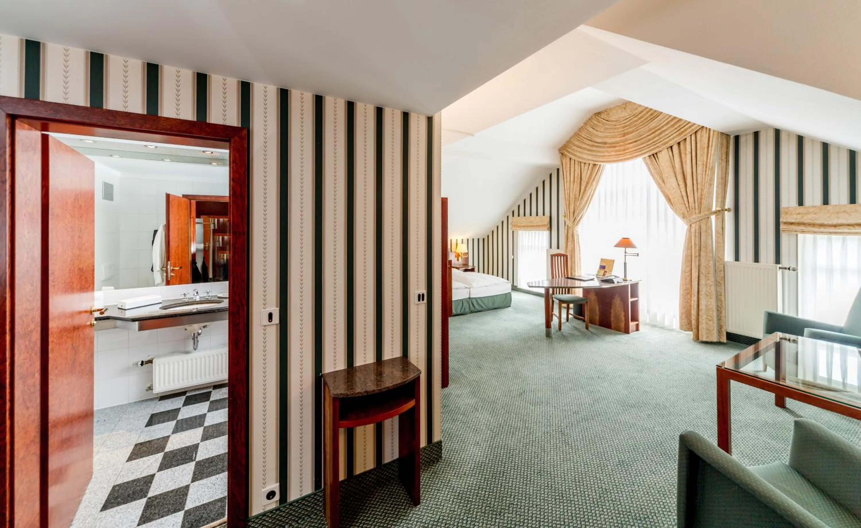 Photo of the whole room in Dorint Herrenkrug Parkhotel Magdeburg