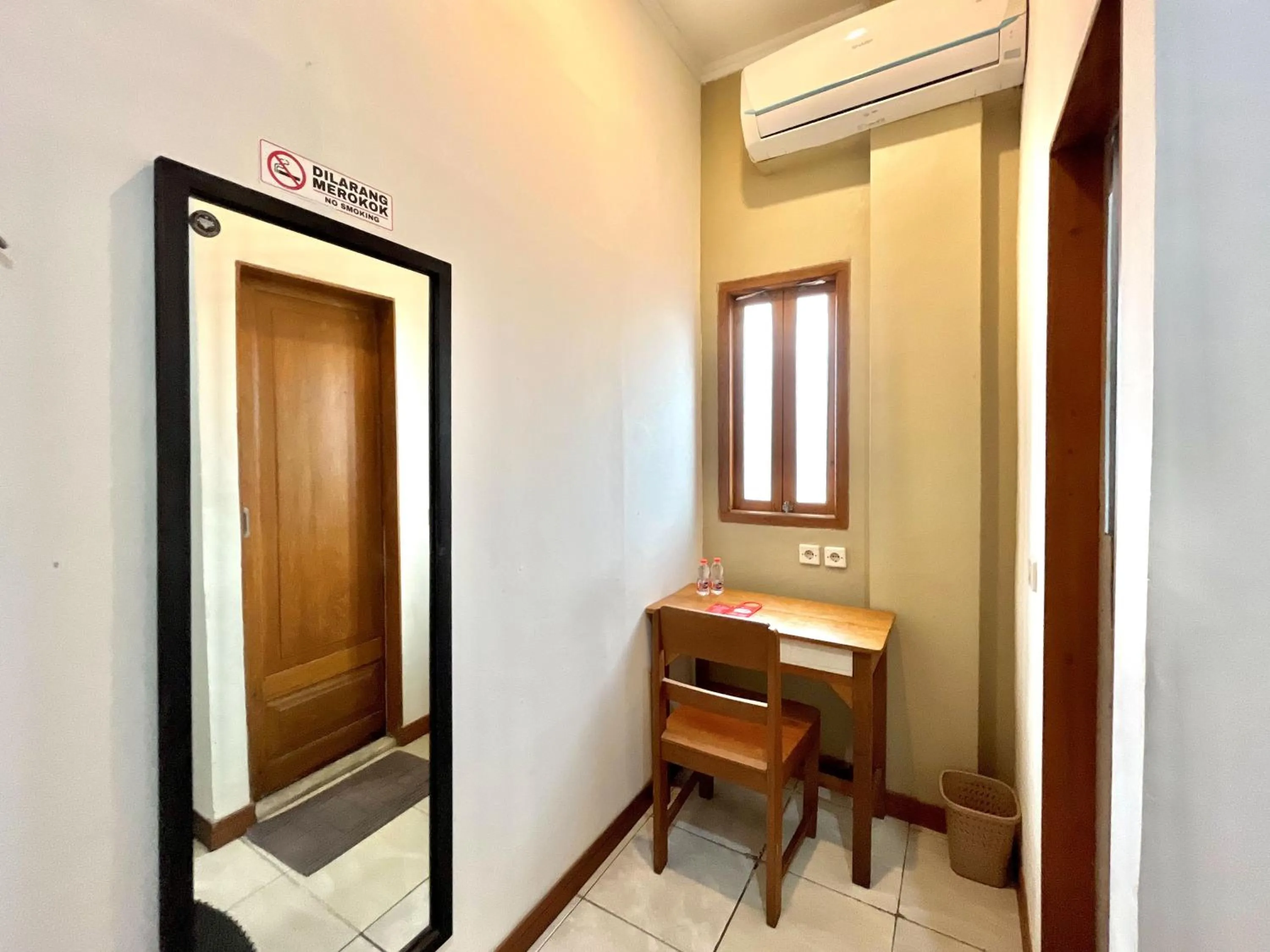 Other, TV/Entertainment Center in Capital O 3461 Mystays