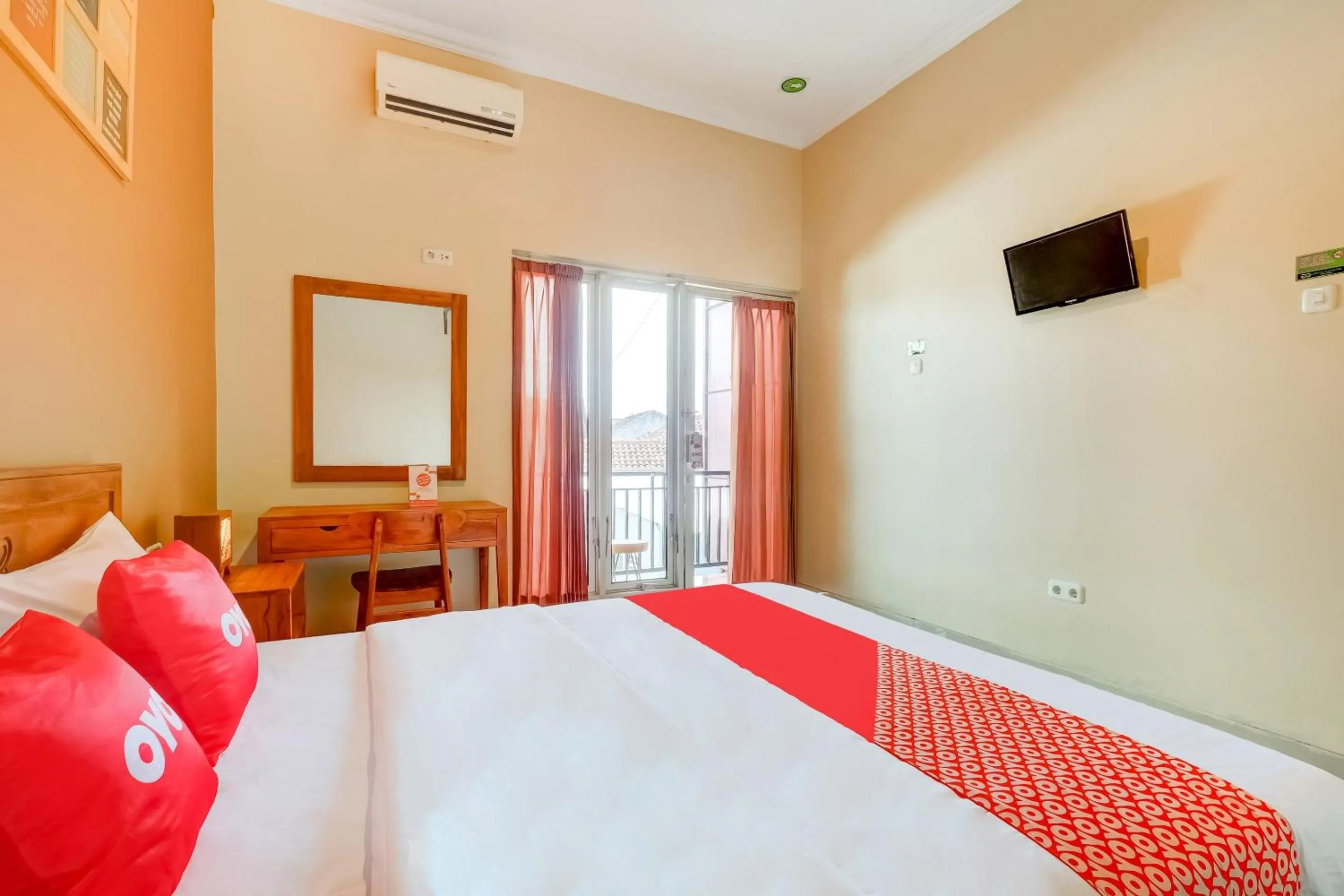 Bedroom in Hotel O Griya Gayatri Syariah