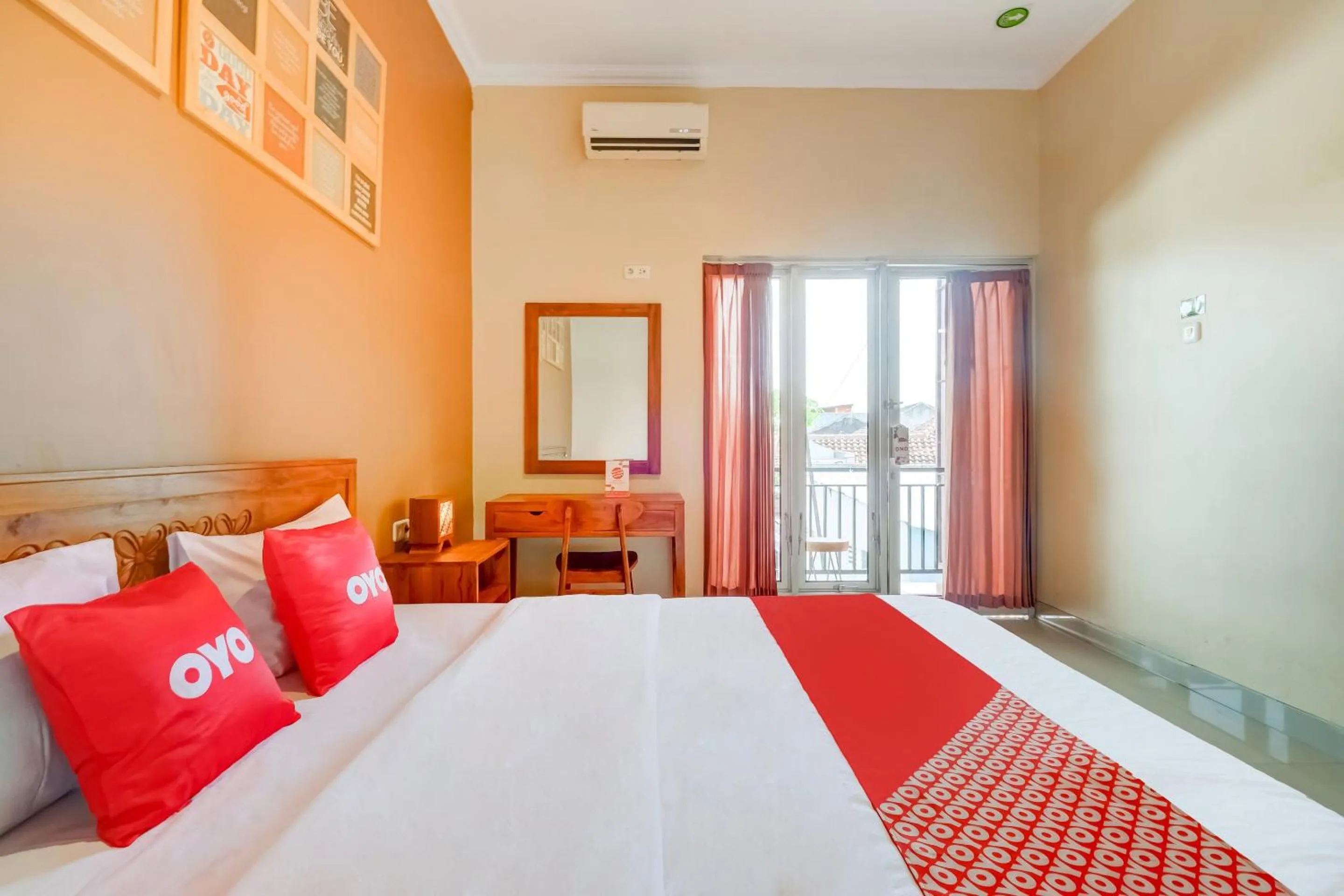 Bedroom in Hotel O Griya Gayatri Syariah