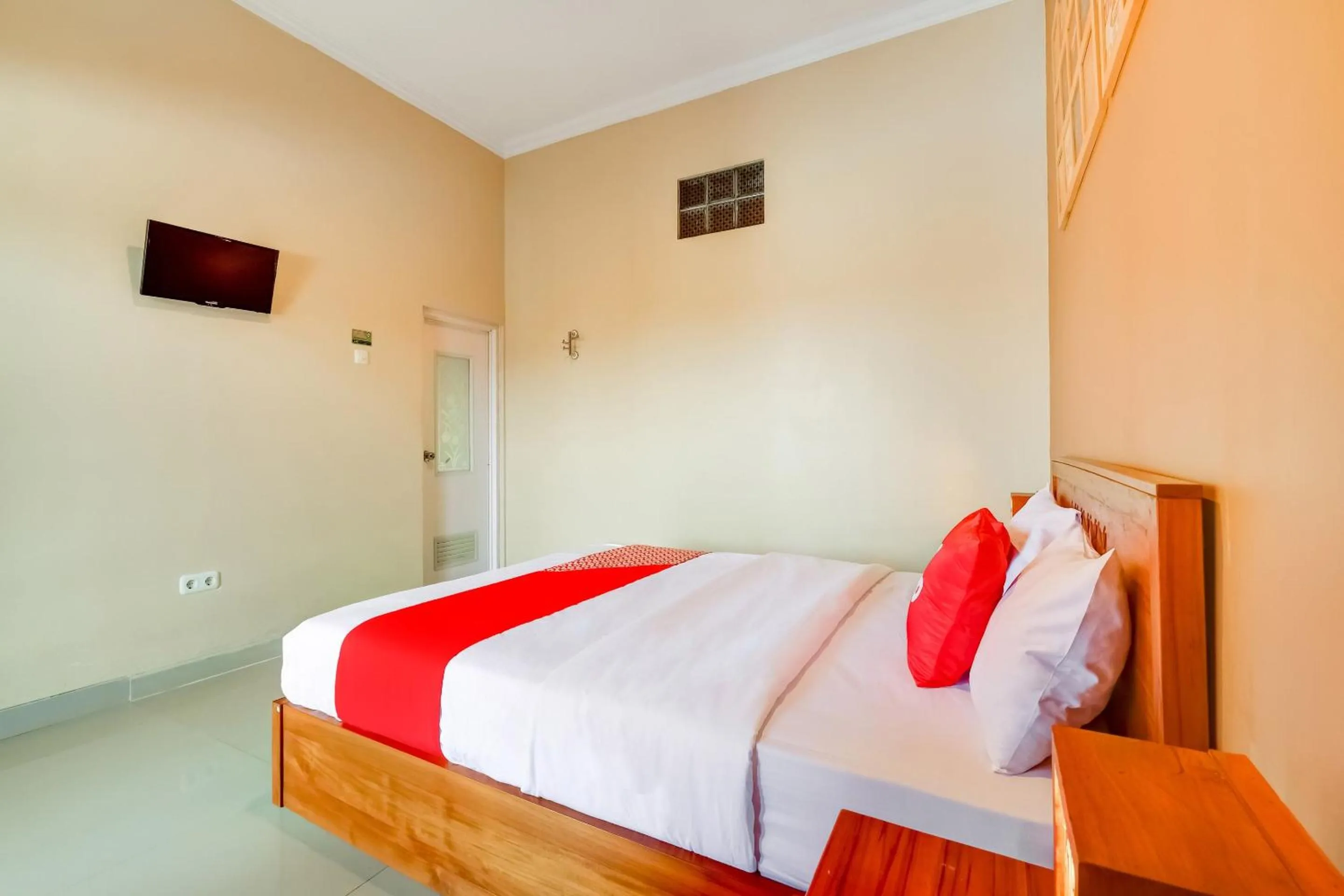 Bedroom in Hotel O Griya Gayatri Syariah