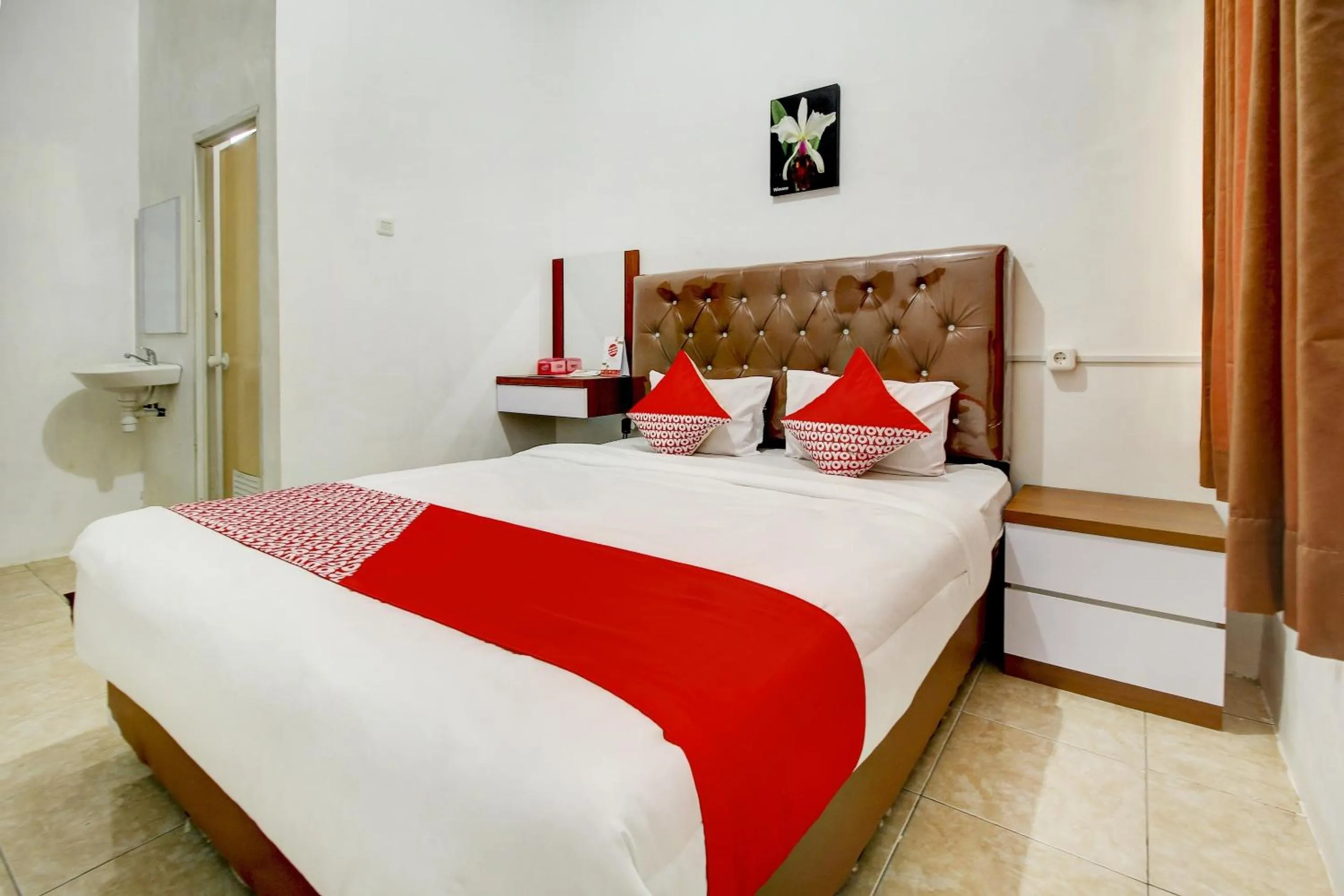 Bedroom, Bed in OYO Life 3415 Penginapan Wimane