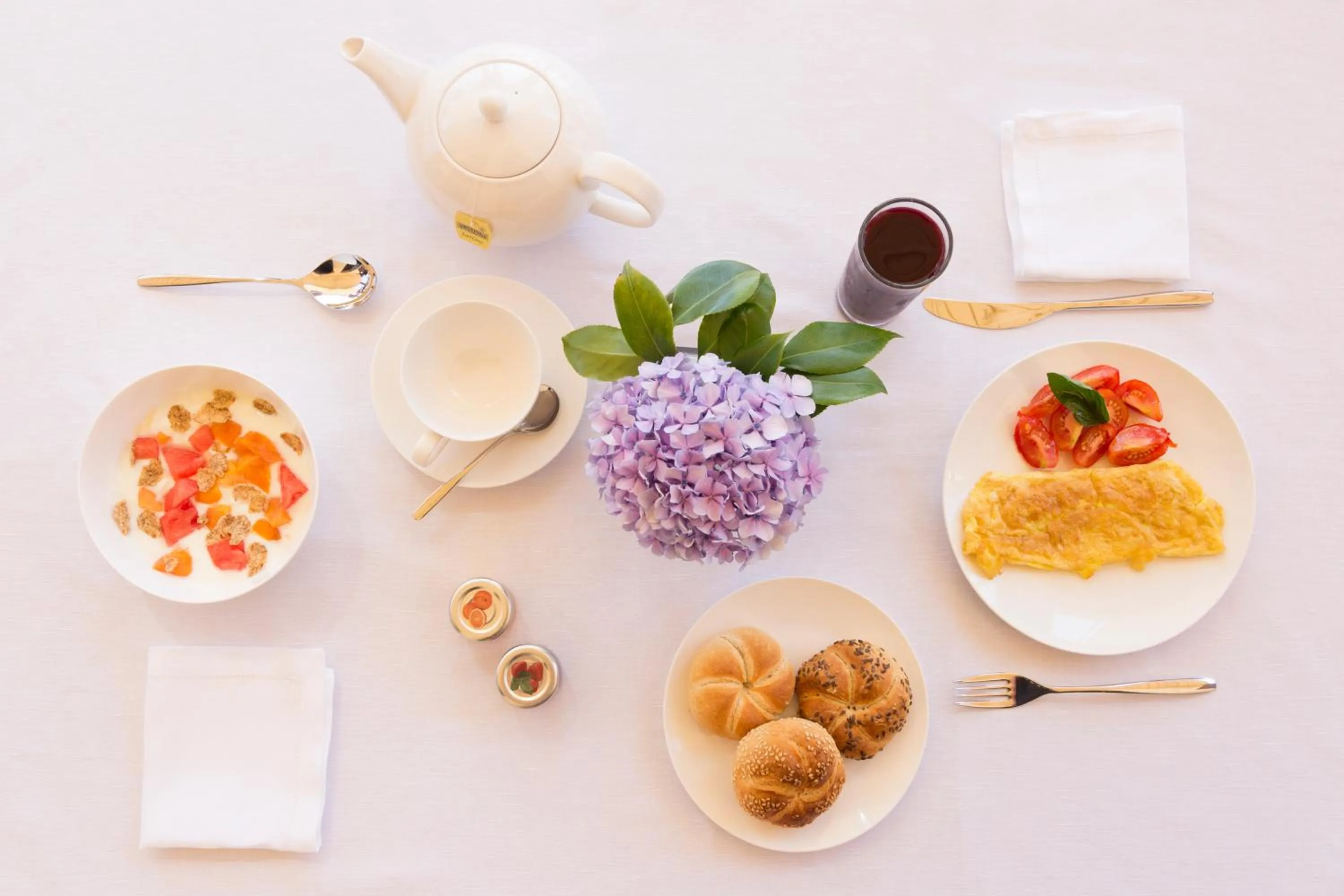 Breakfast in HOTEL ZI'NTONIO