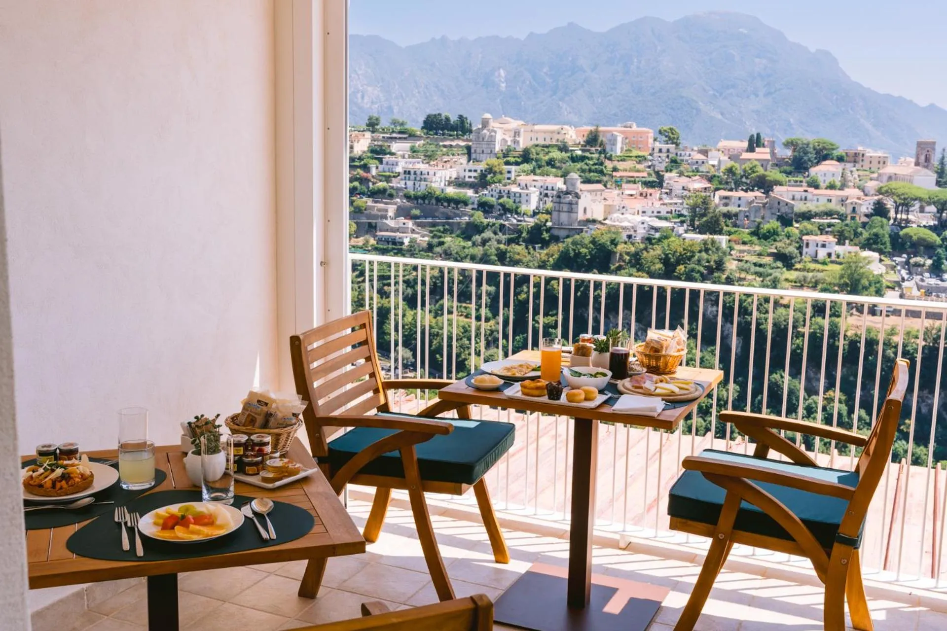Patio in HOTEL ZI'NTONIO