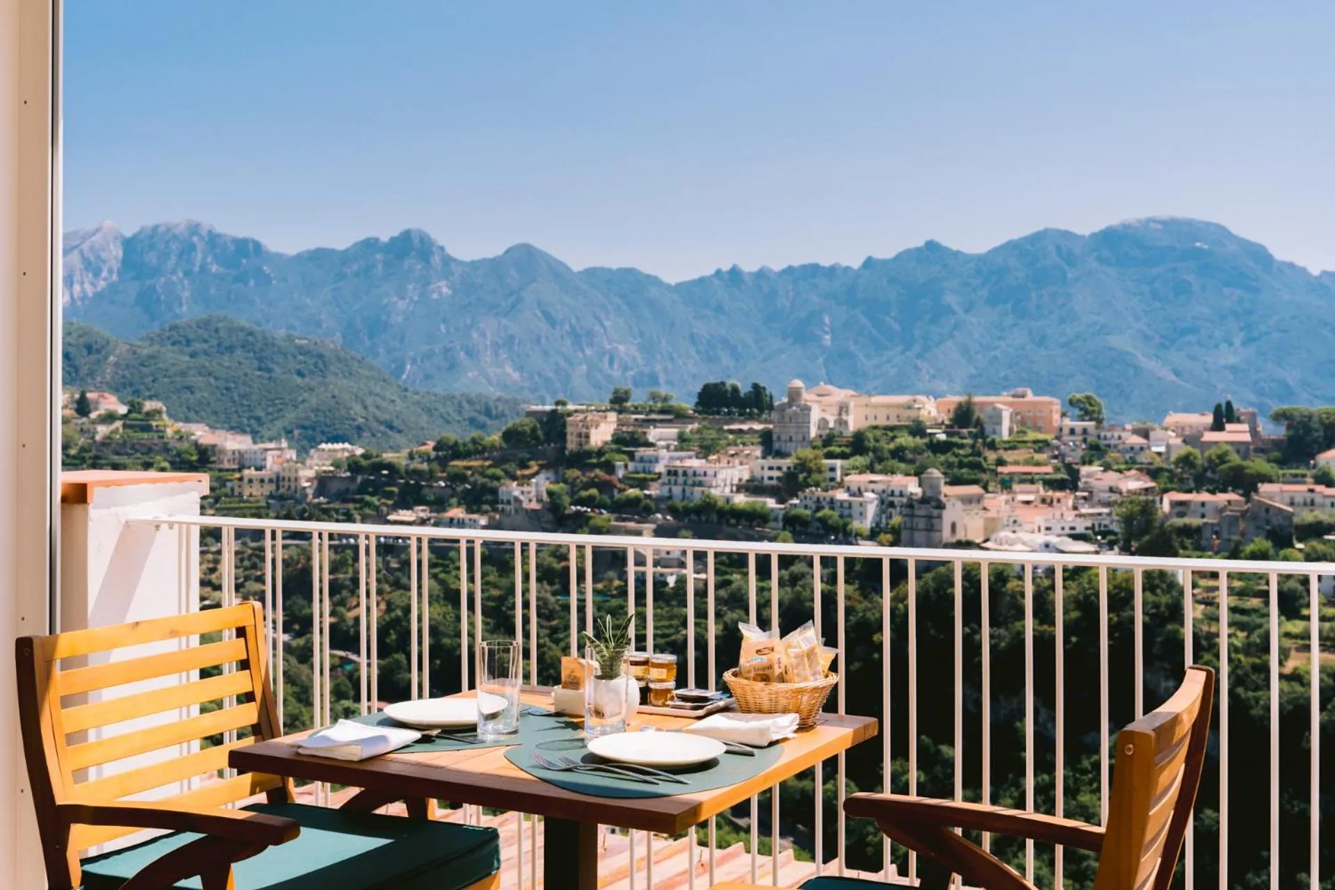 Nearby landmark in HOTEL ZI'NTONIO