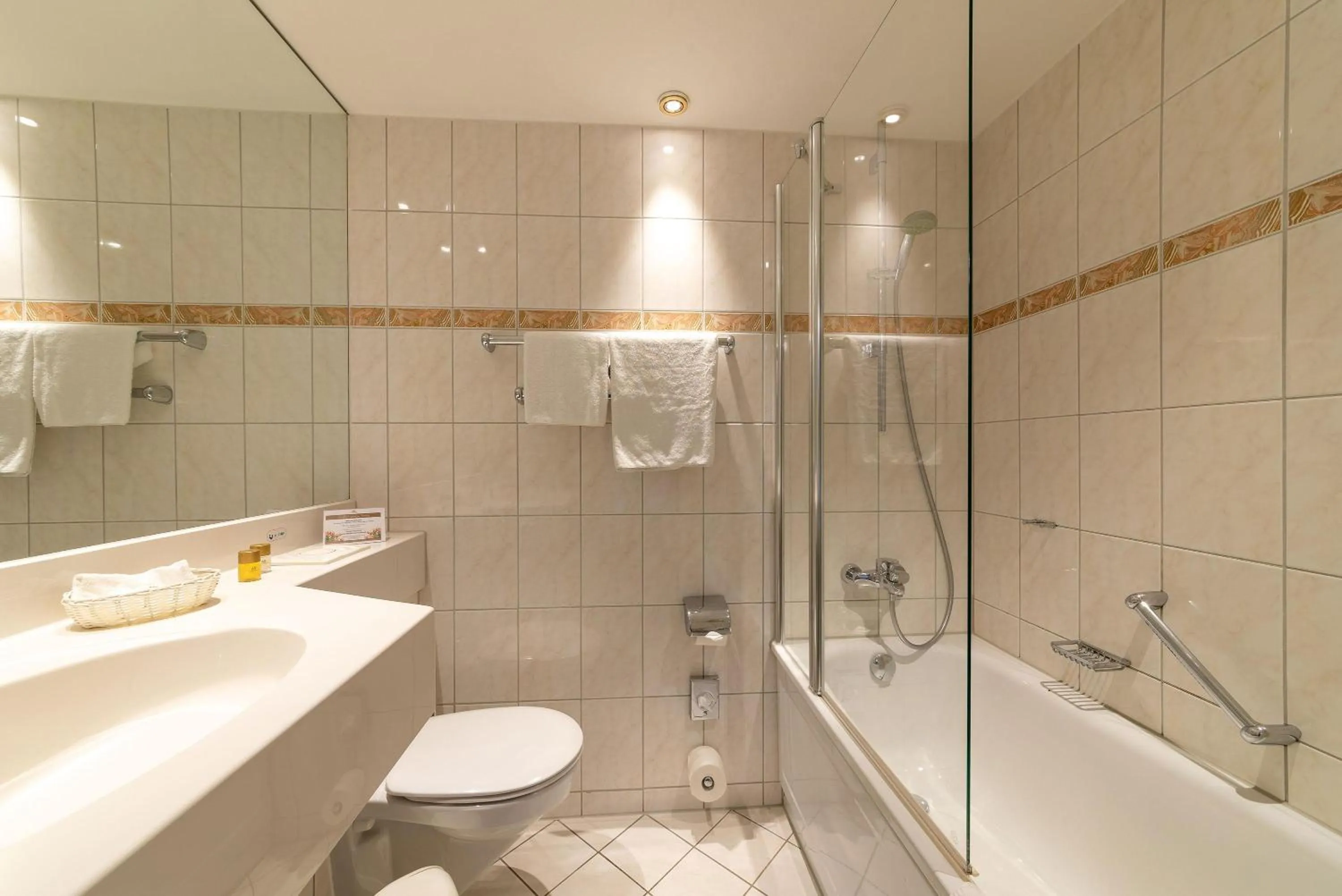 Bathroom in Hotel Kaiserhof Heringsdorf