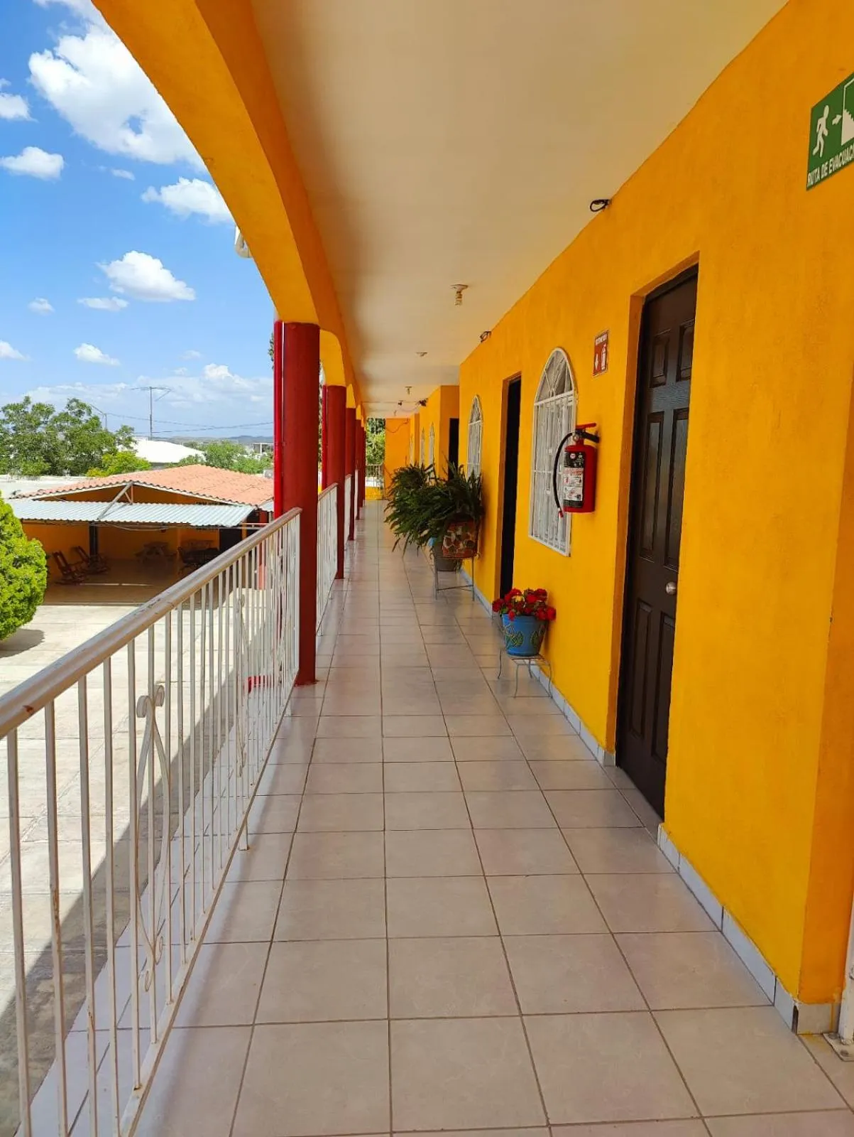 Facade/entrance in Hotel Posada Santa Elena
