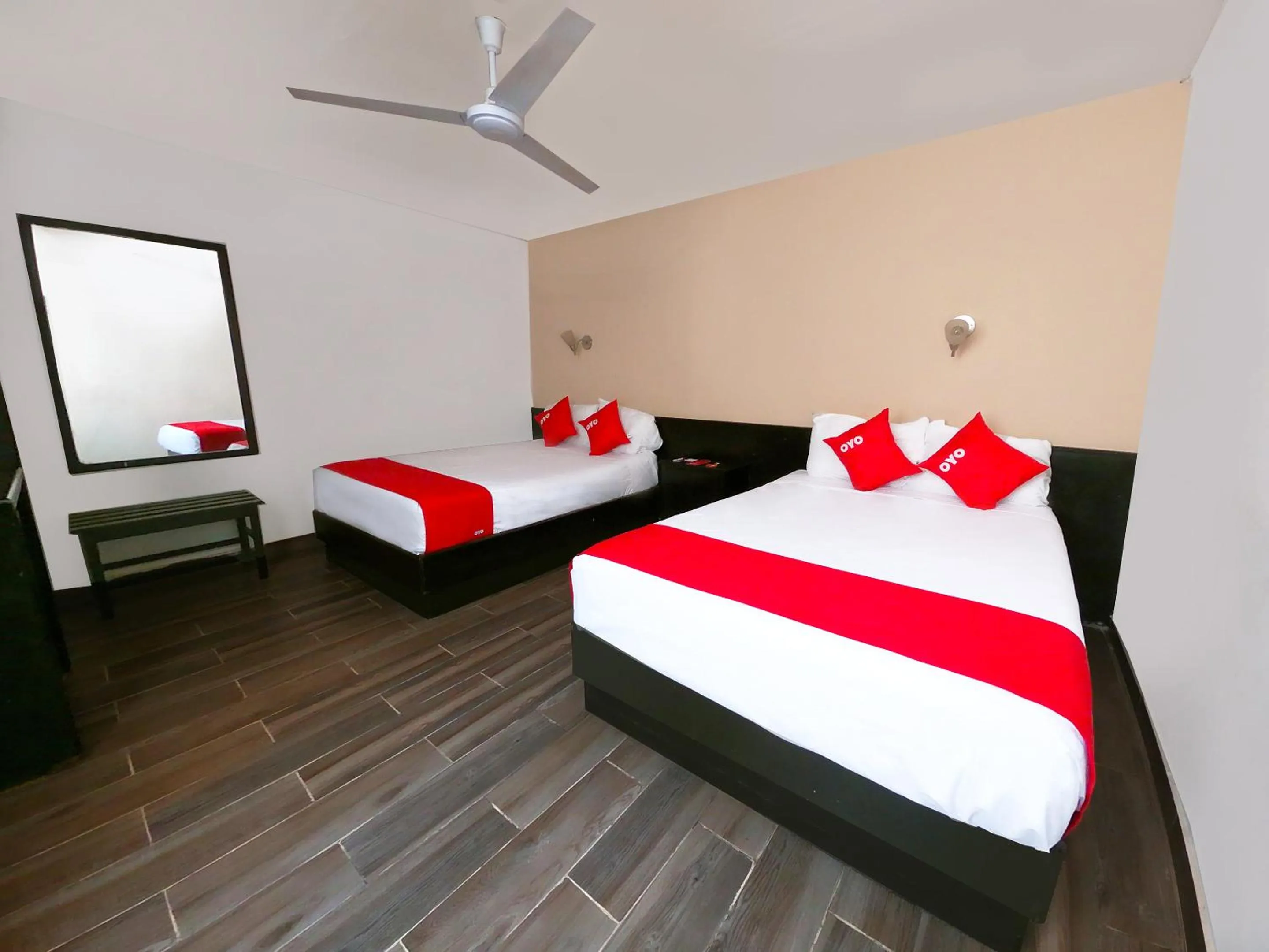 Bedroom in OYO Hotel Plata,Fresnillo, Zacatecas