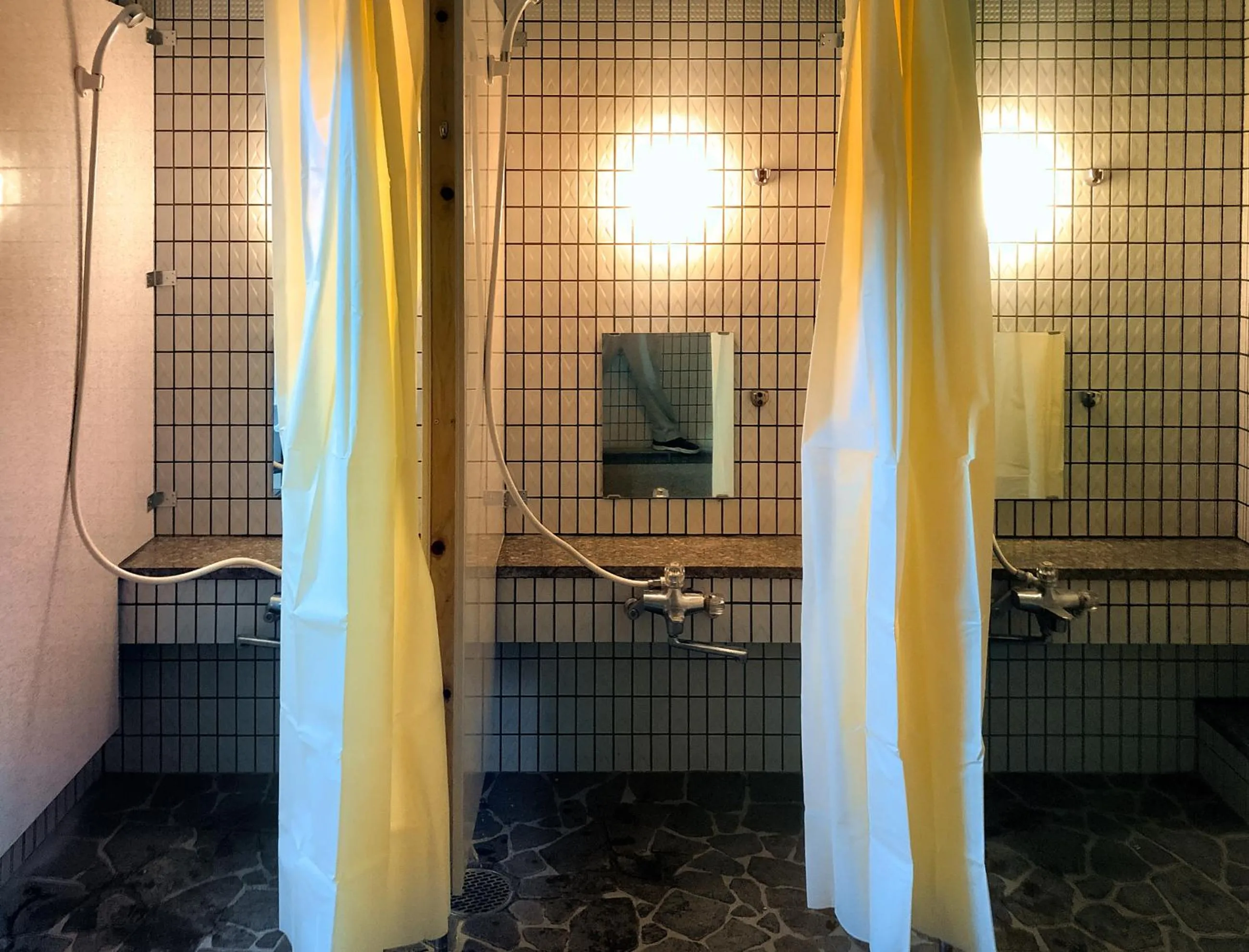 Shower in Red Fox Lodge Myoko