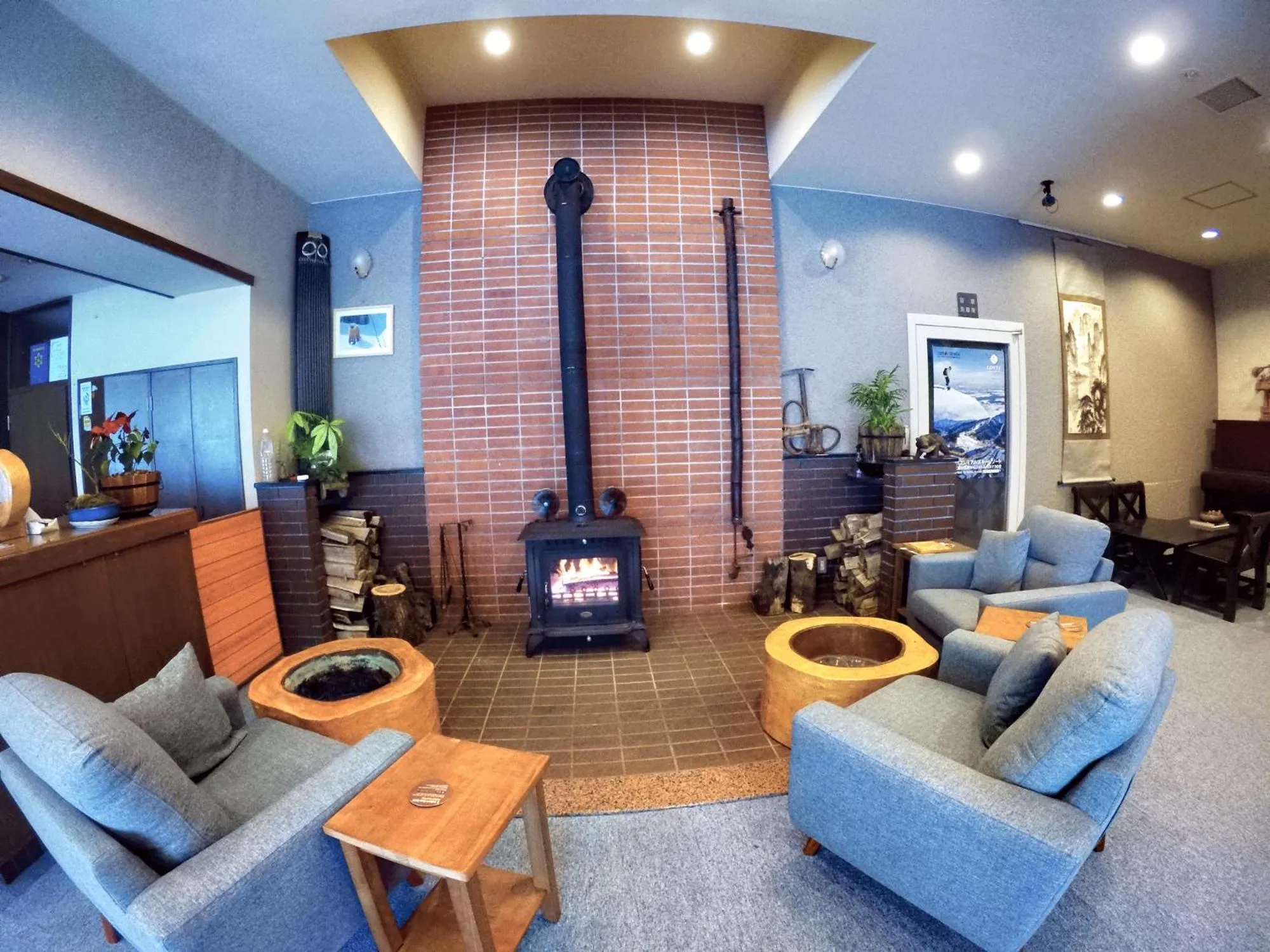 Living room in Red Fox Lodge Myoko