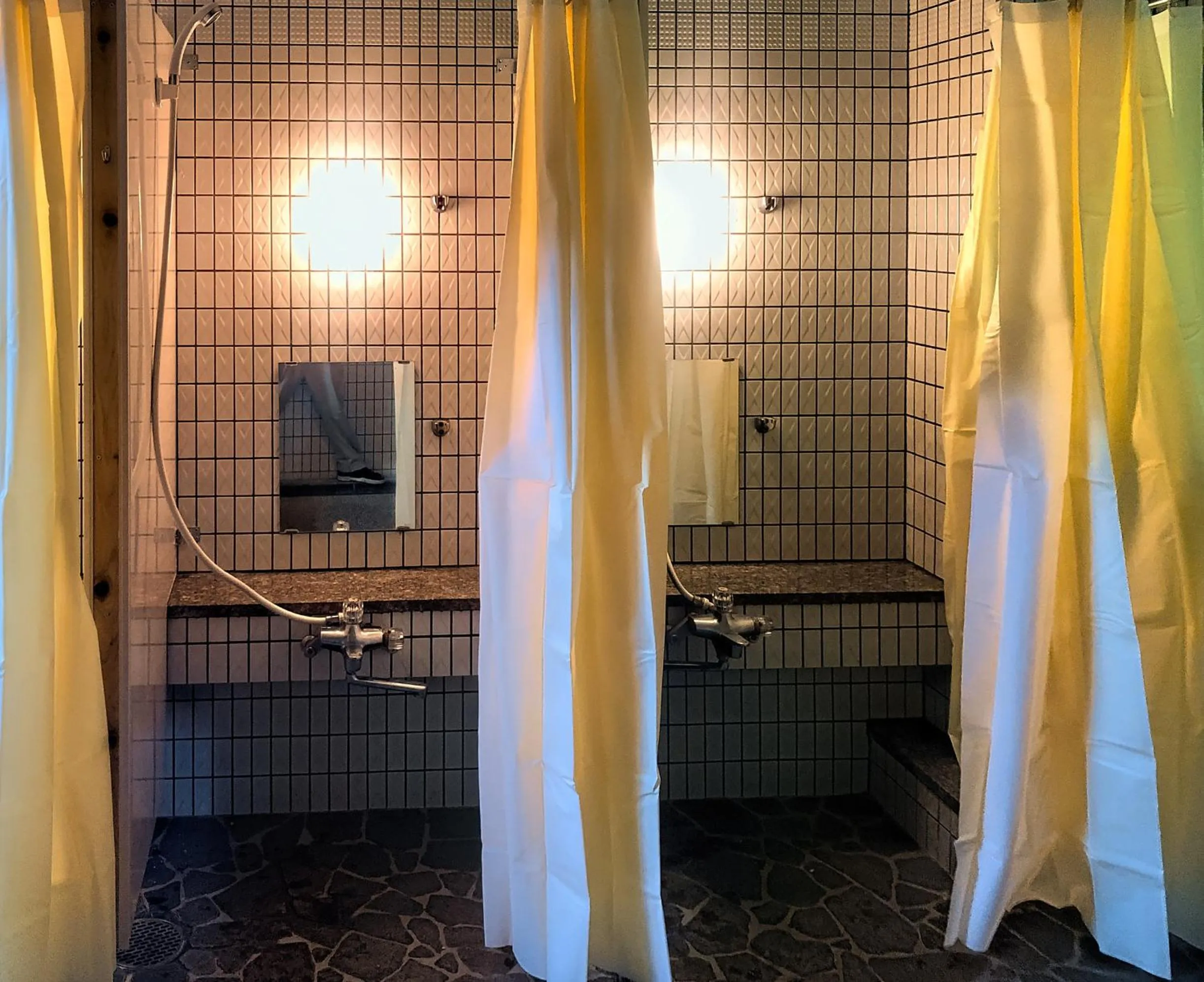 Shower in Red Fox Lodge Myoko