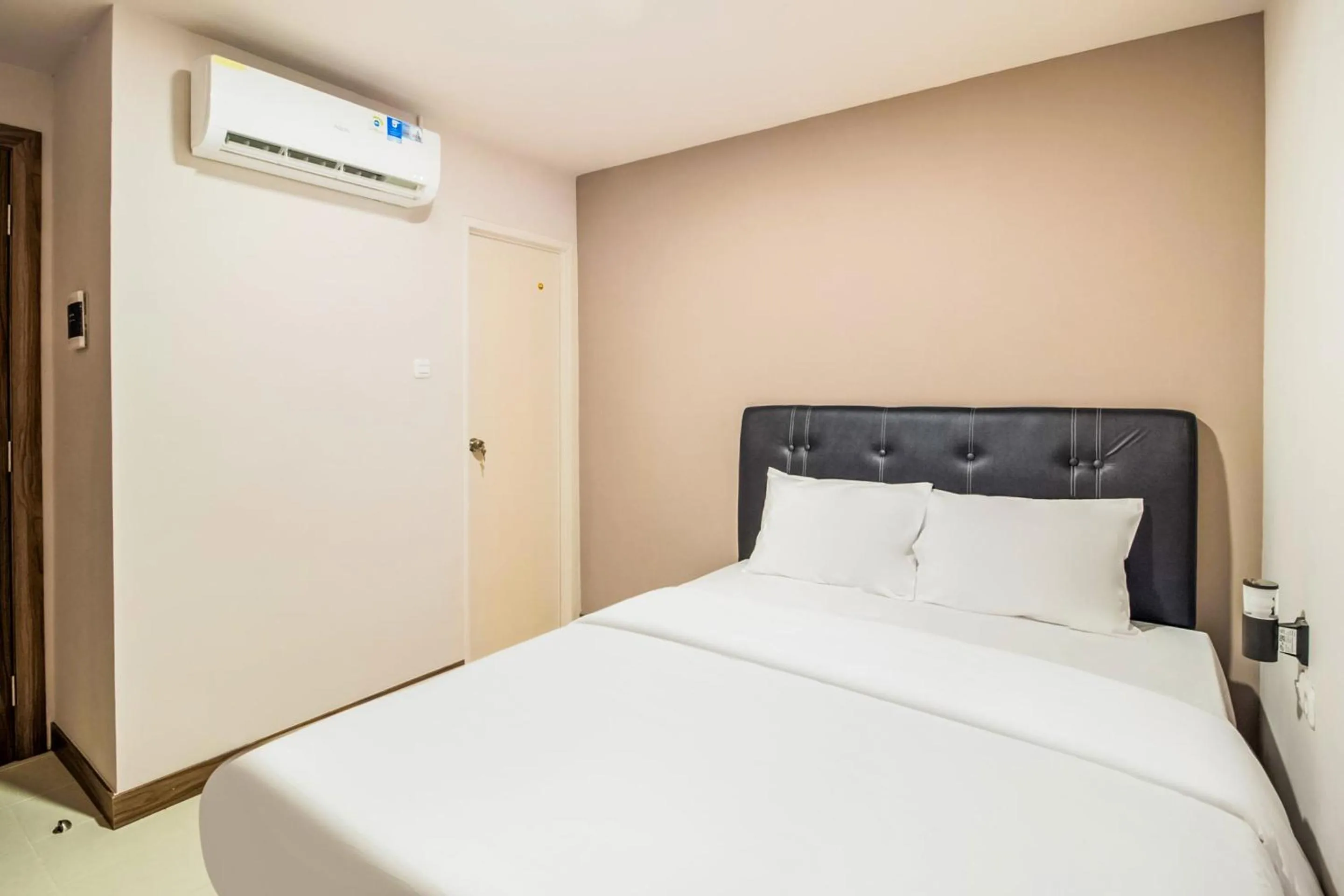 Bedroom, Bed in Collection O Kebon Jeruk Near Paskal 23 Formerly Sentral Paskal