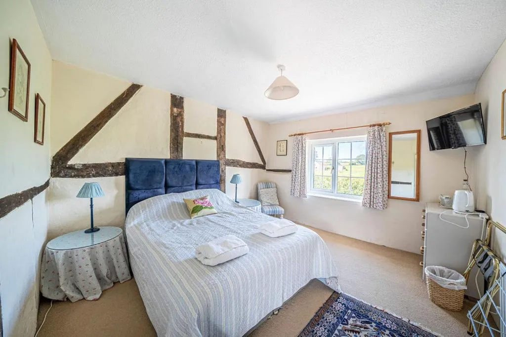 Bed in Cleaver Cottage