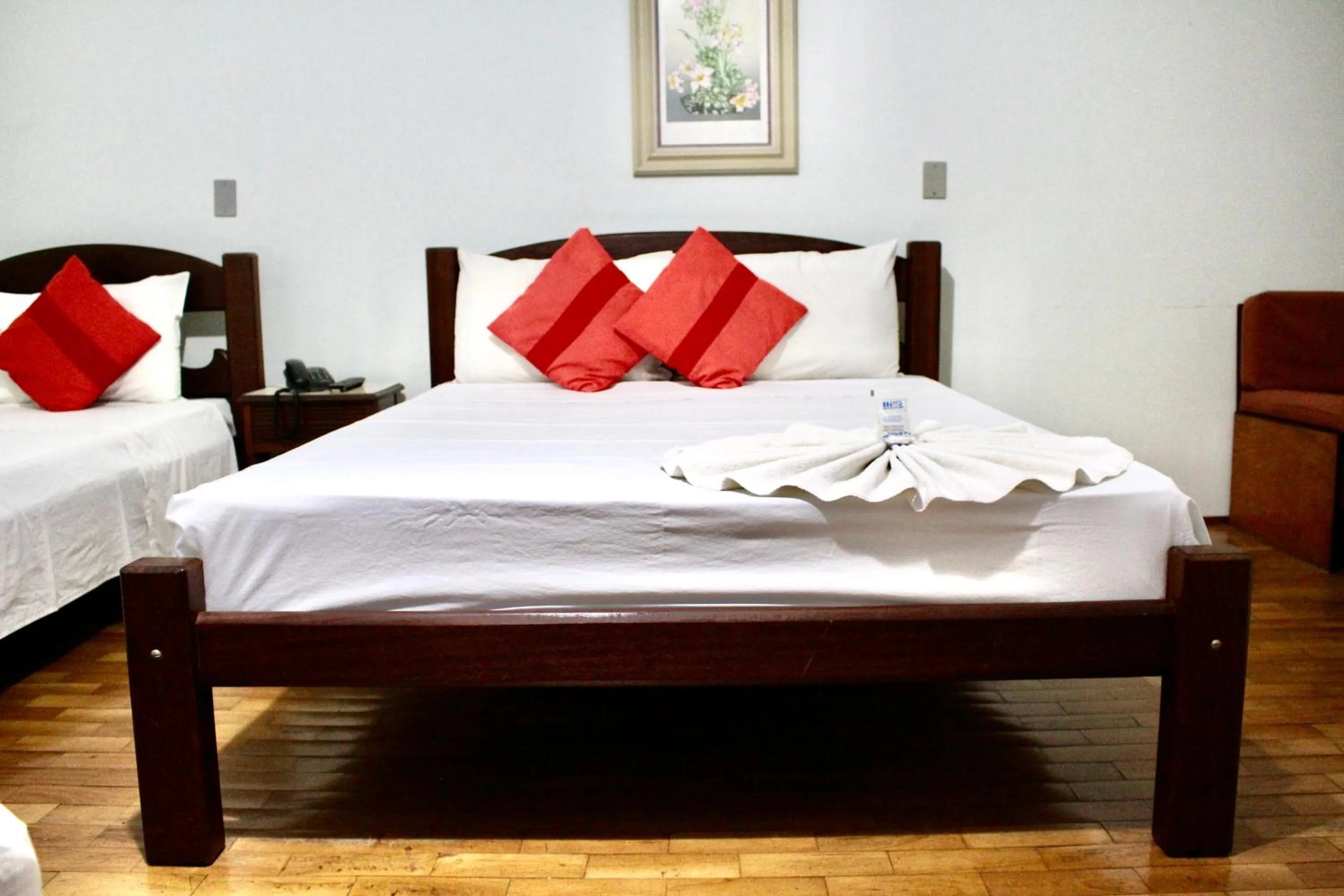 Bed in Hotel Dias em Pouso Alegre - MG - Próximo a Centros Comerciais e Restaurantes