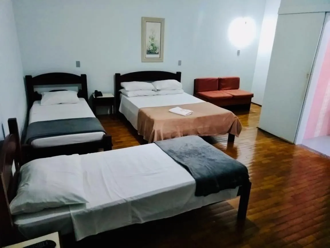 Bed in Hotel Dias em Pouso Alegre - MG - Próximo a Centros Comerciais e Restaurantes
