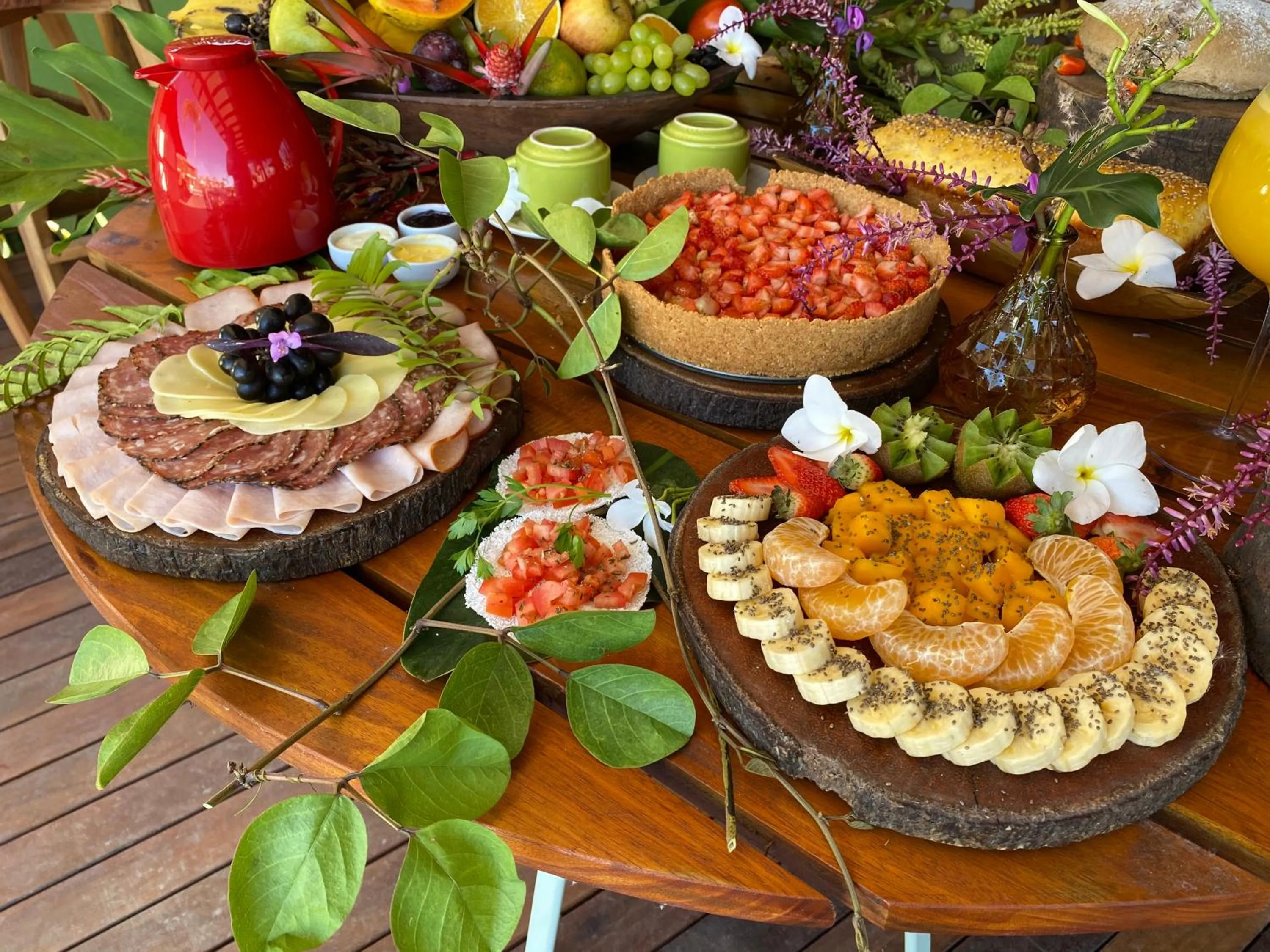 Breakfast in Carapitangui Pousada