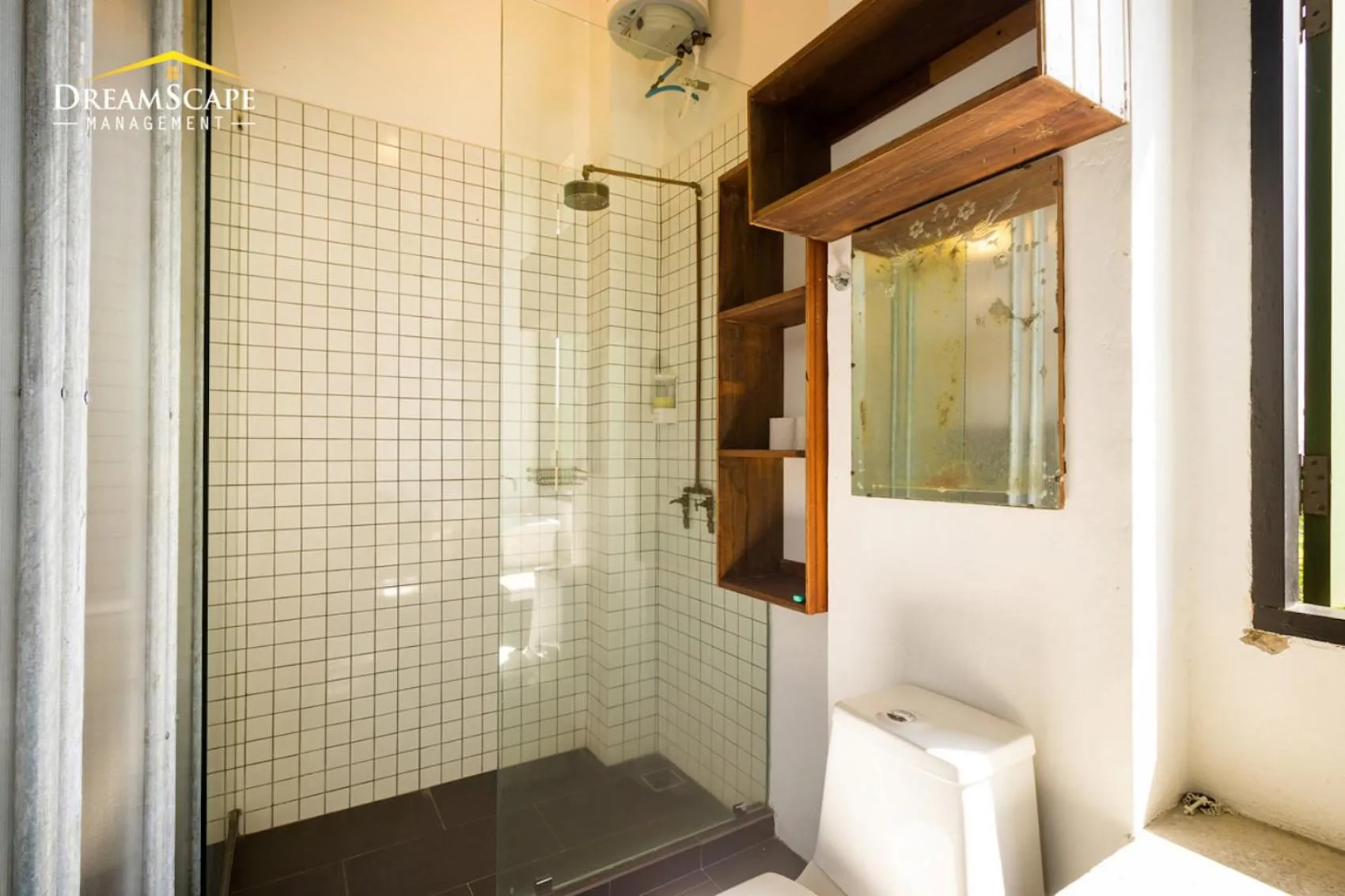 Bathroom in Belakang KongHeng By DreamScape