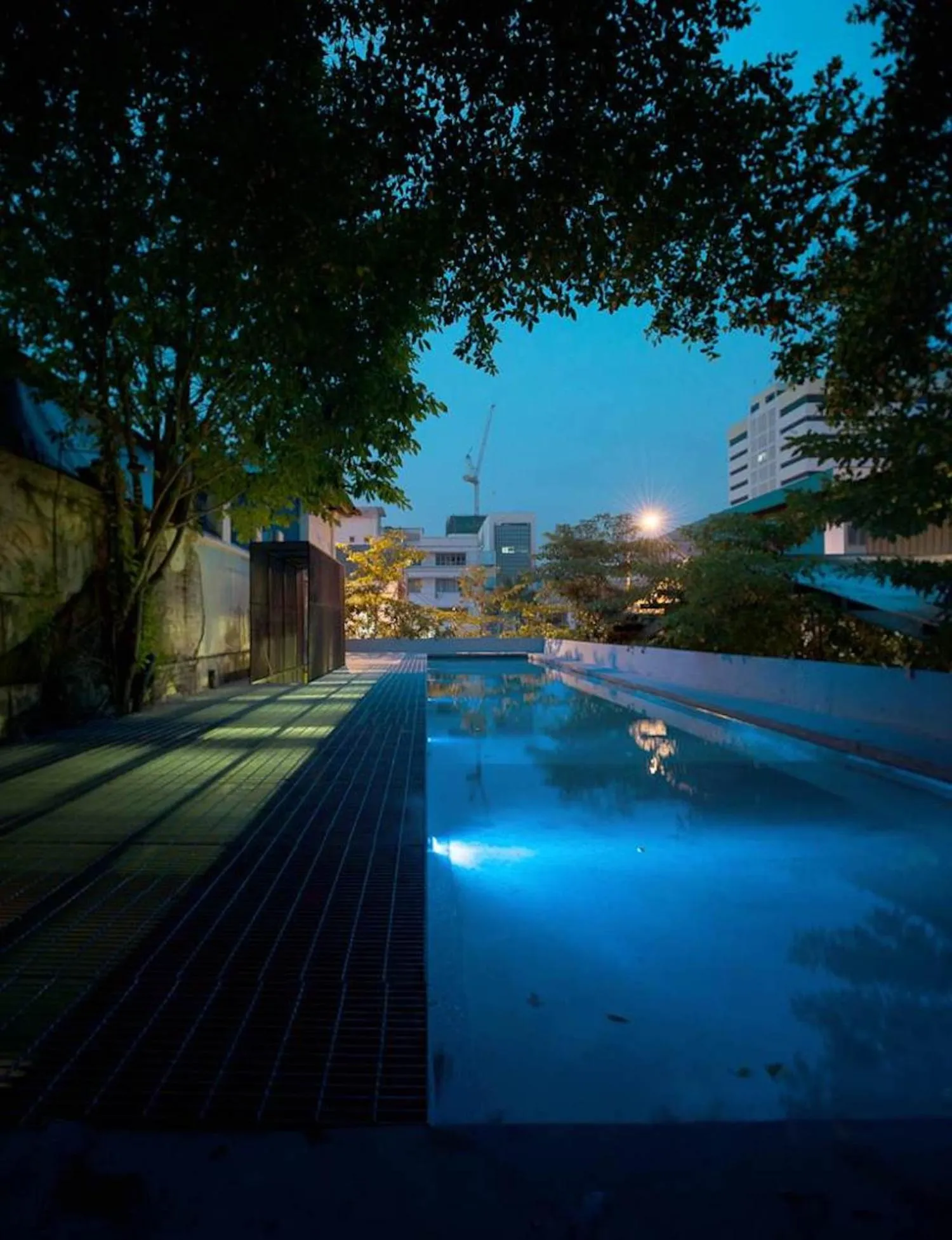 Swimming pool in Belakang KongHeng By DreamScape