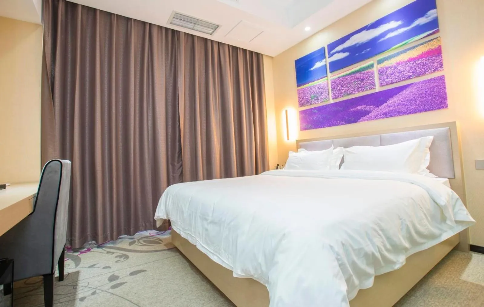 Bed in Lavande Hotels·Dalian Xinghai Park