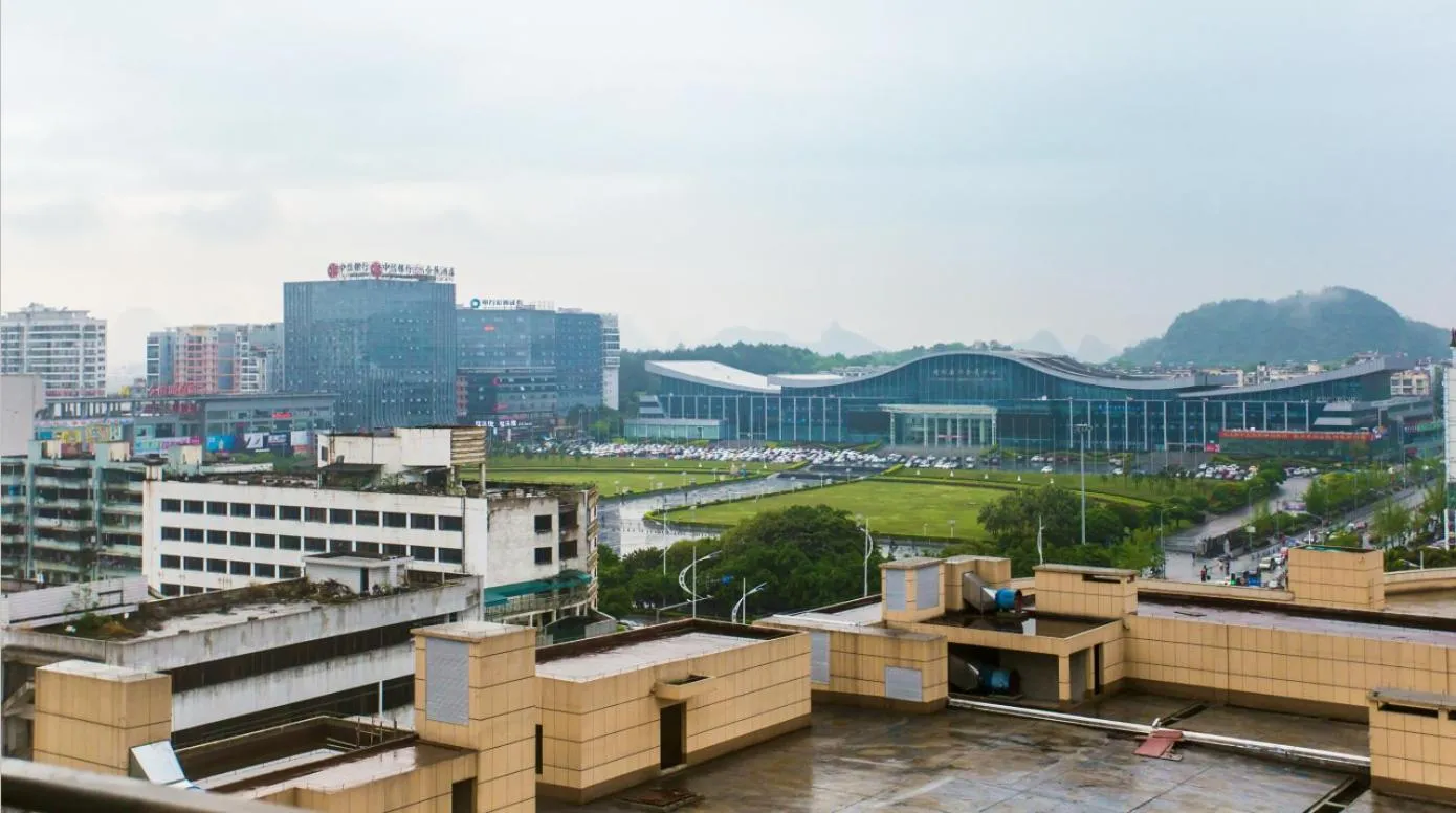 Lavande Hotel Guilin Convention and Exhibition Center