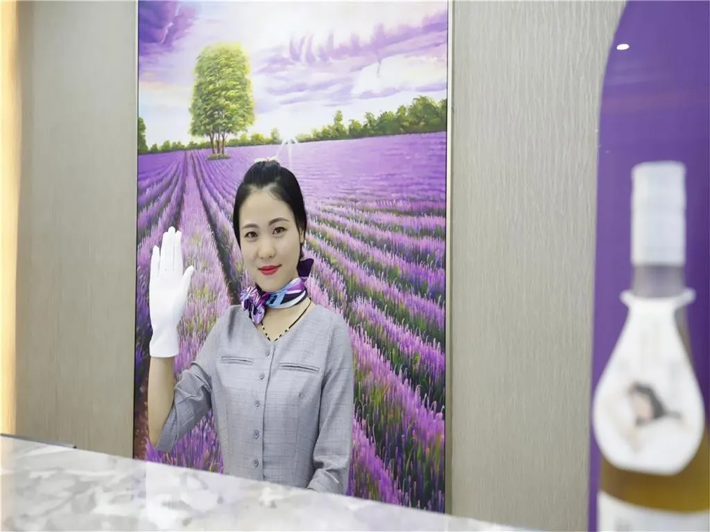 Lavande Hotel Chengdu Dafeng Shixi Park Subway Station