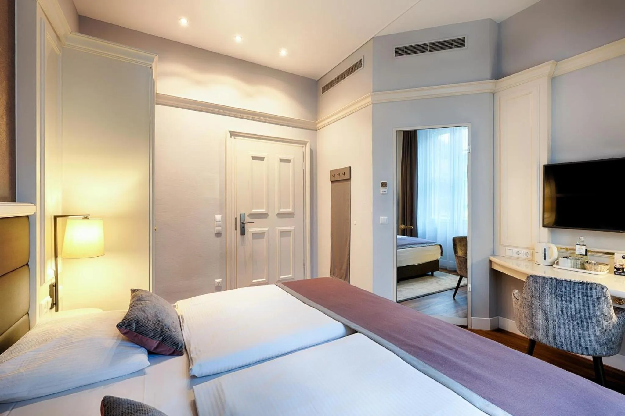 Photo of the whole room, Bed in Welcome Hotel Residenzschloss Bamberg